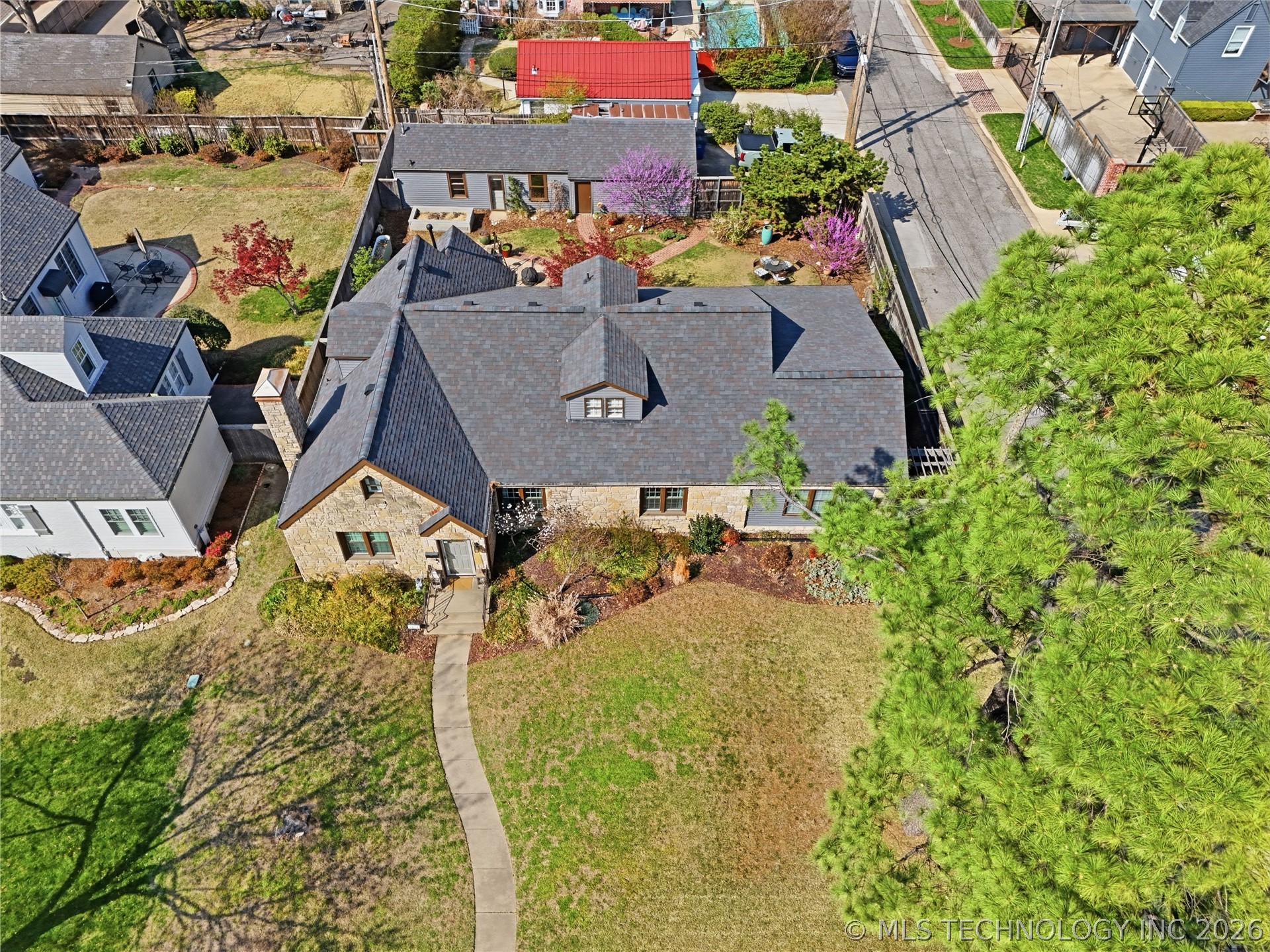 2471 E 22nd Place Tulsa OK 74114
