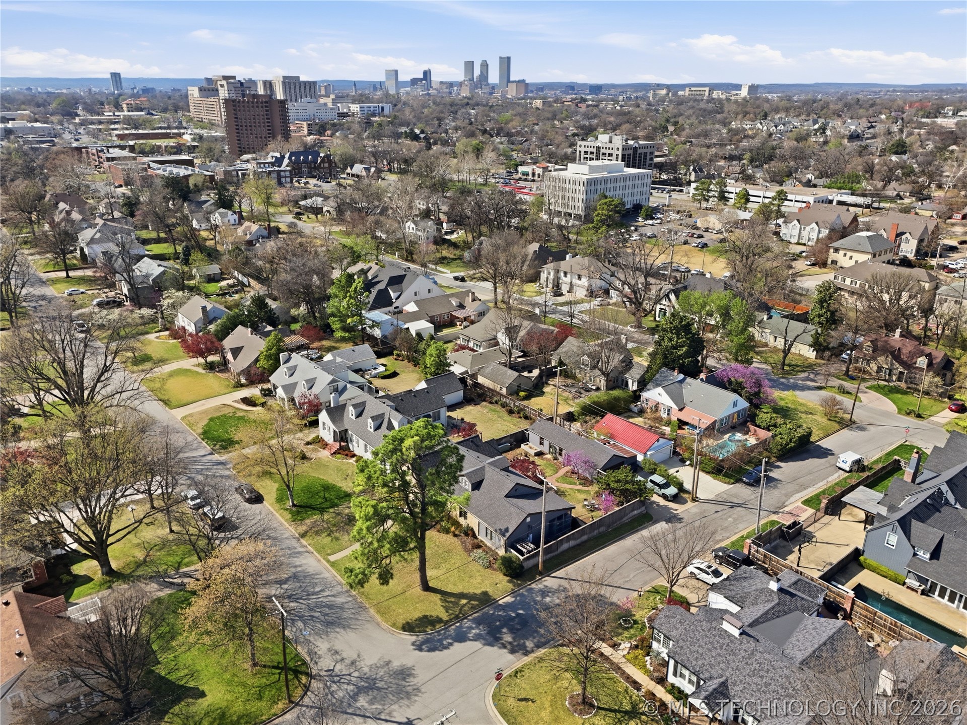 2471 E 22nd Place Tulsa OK 74114