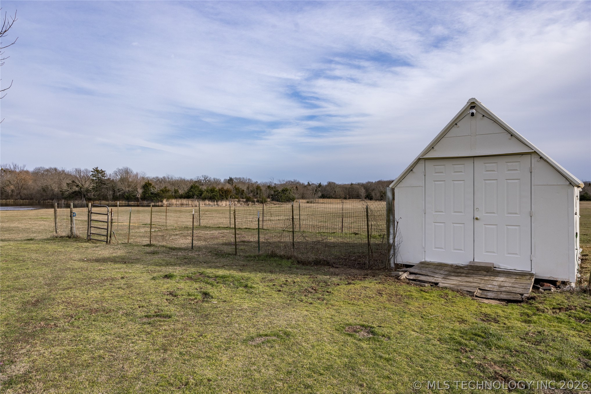 1522 Burney Cemetary Calera OK 74730