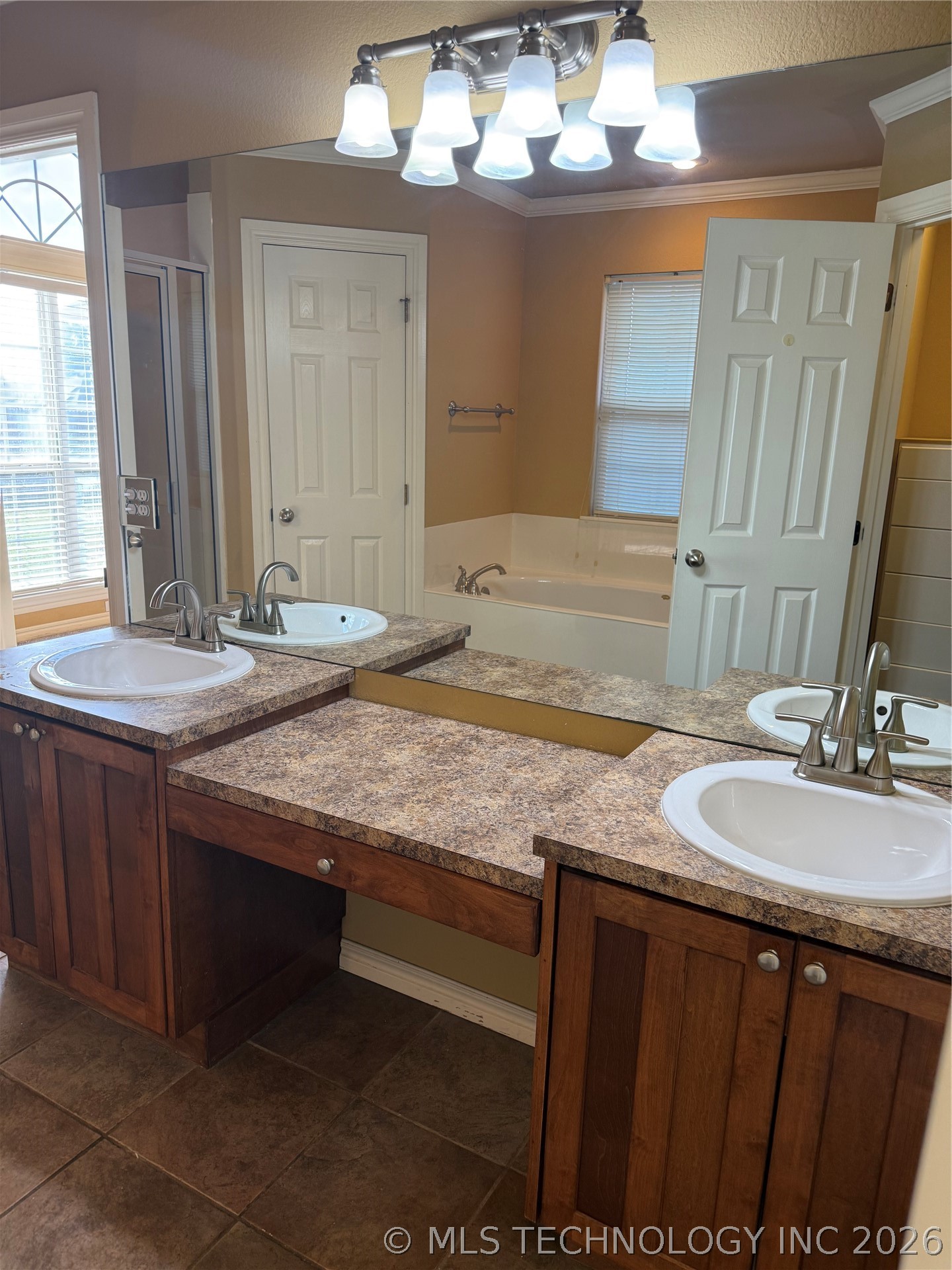 5202 Redbud Drive Sand Springs OK 74063