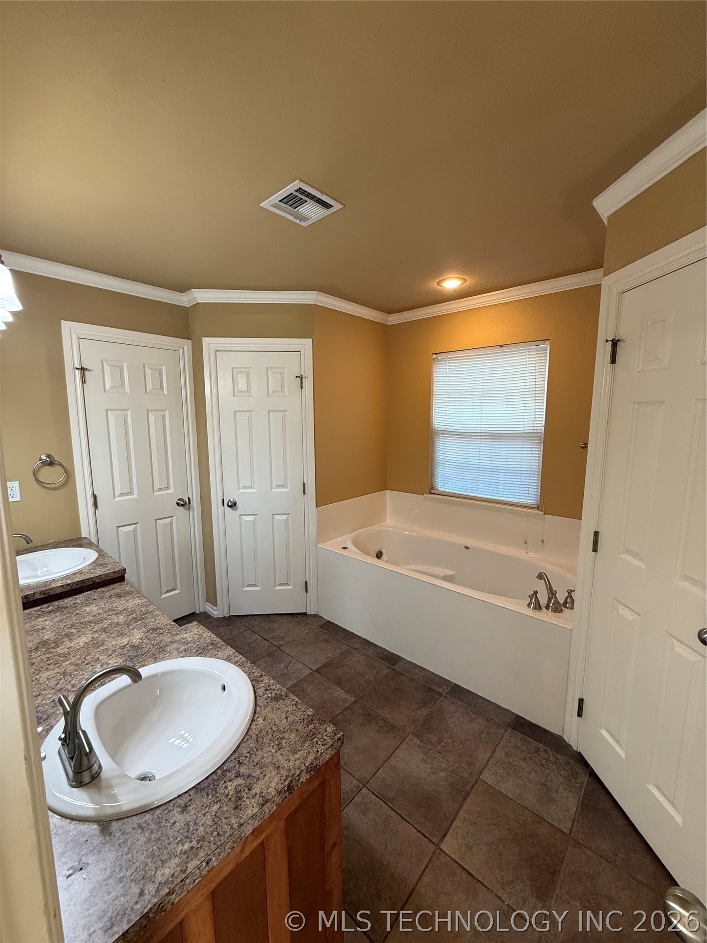 5202 Redbud Drive Sand Springs OK 74063