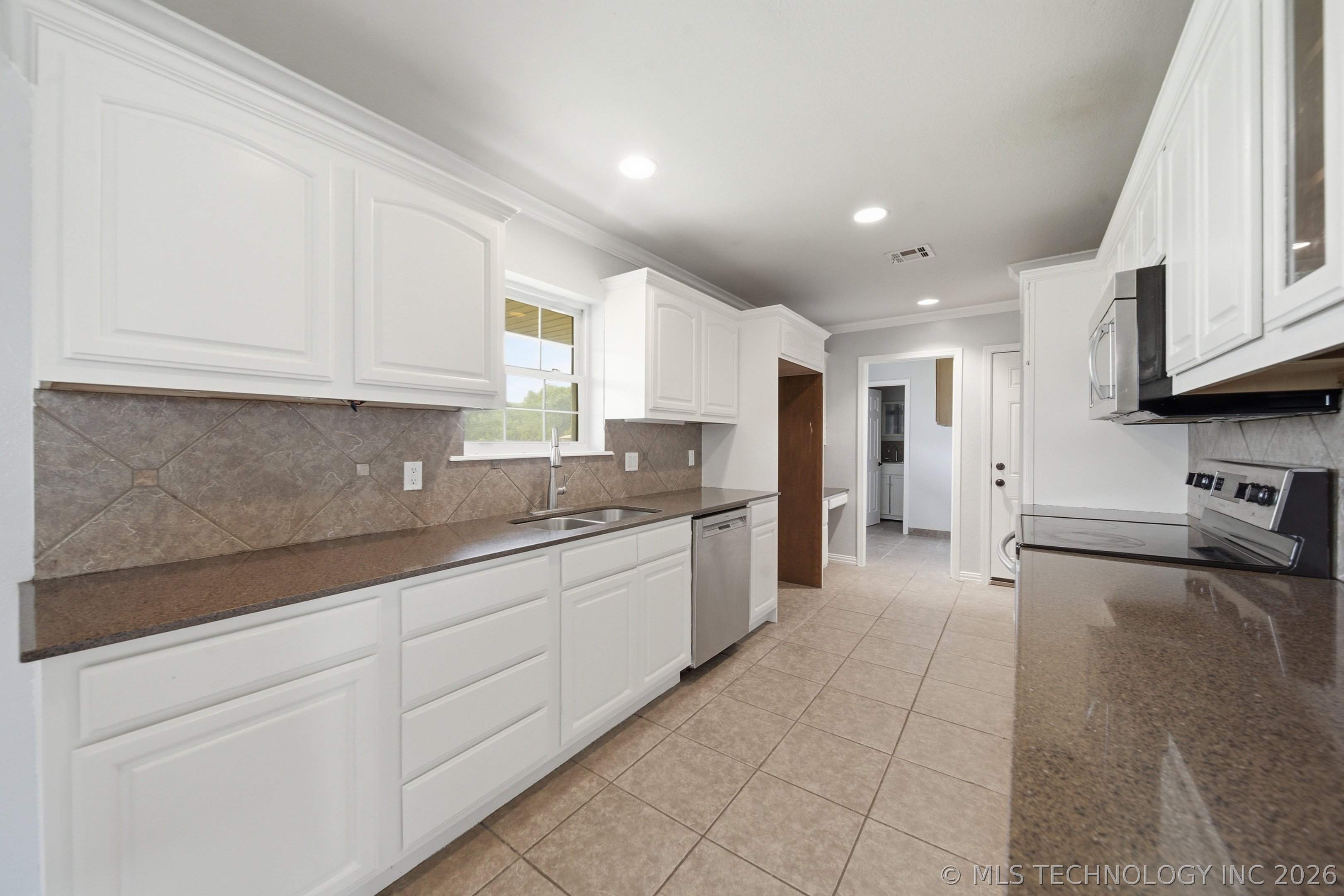 17608 N 161st Eastavenue Oologah OK 74053