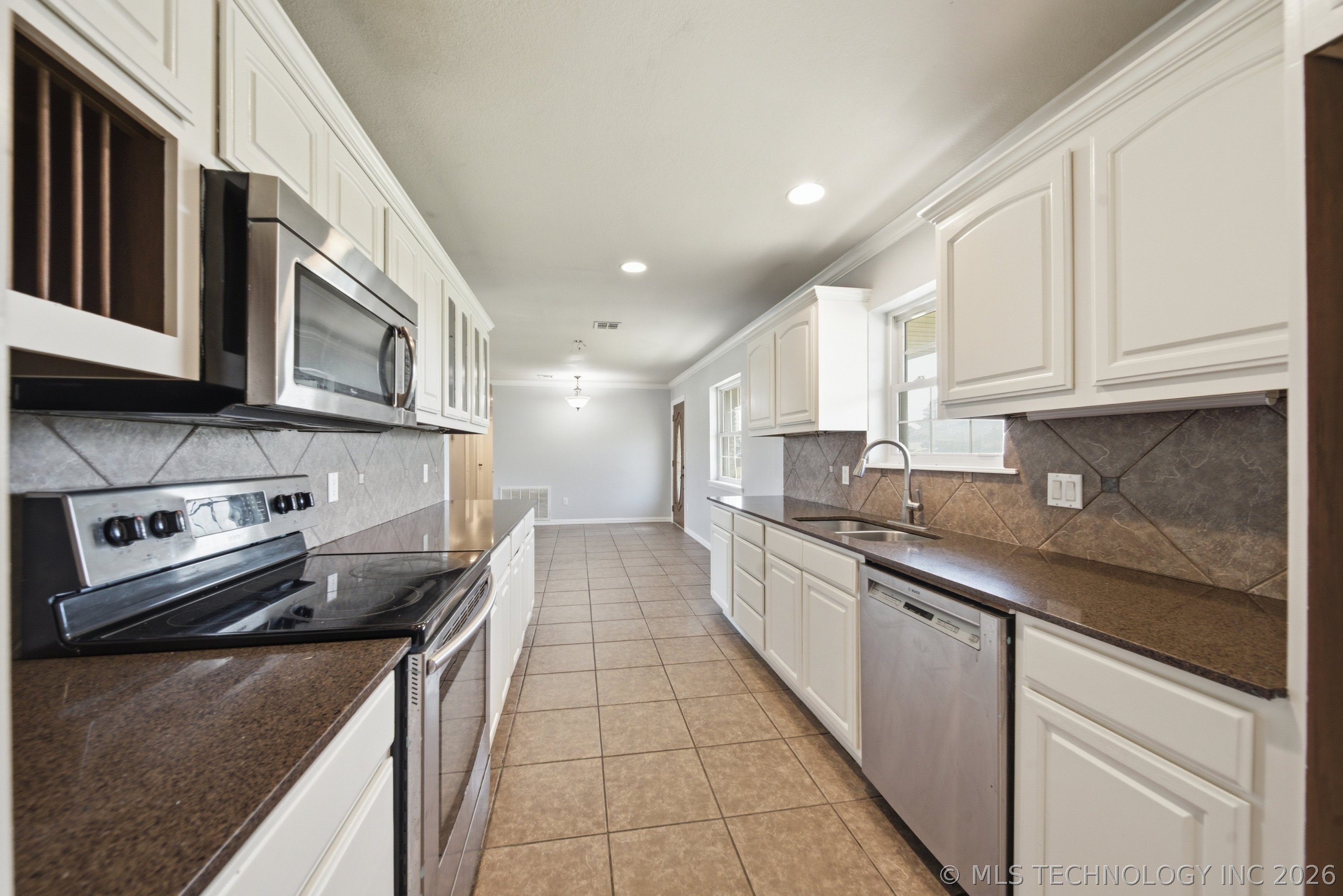 17608 N 161st Eastavenue Oologah OK 74053
