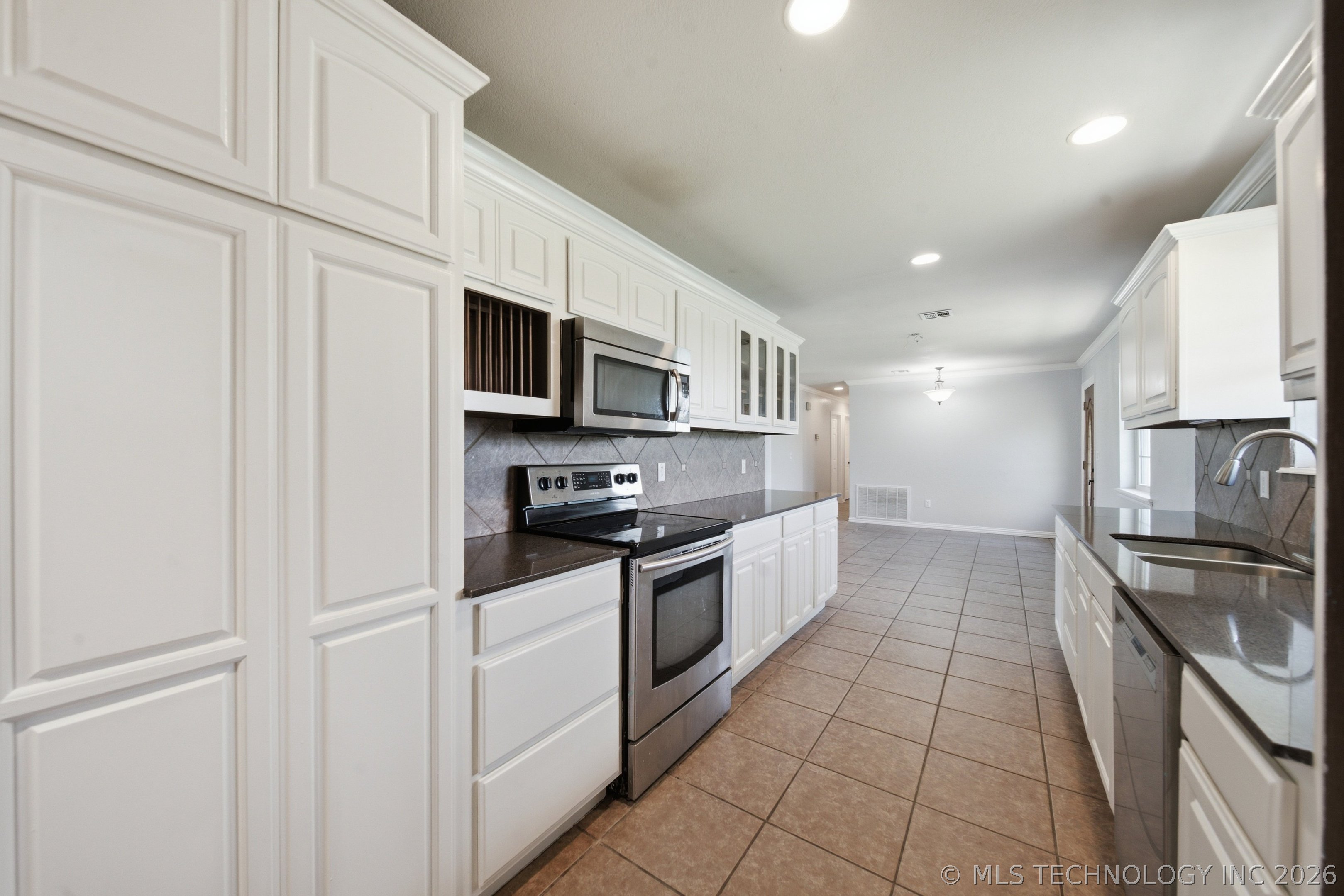 17608 N 161st Eastavenue Oologah OK 74053