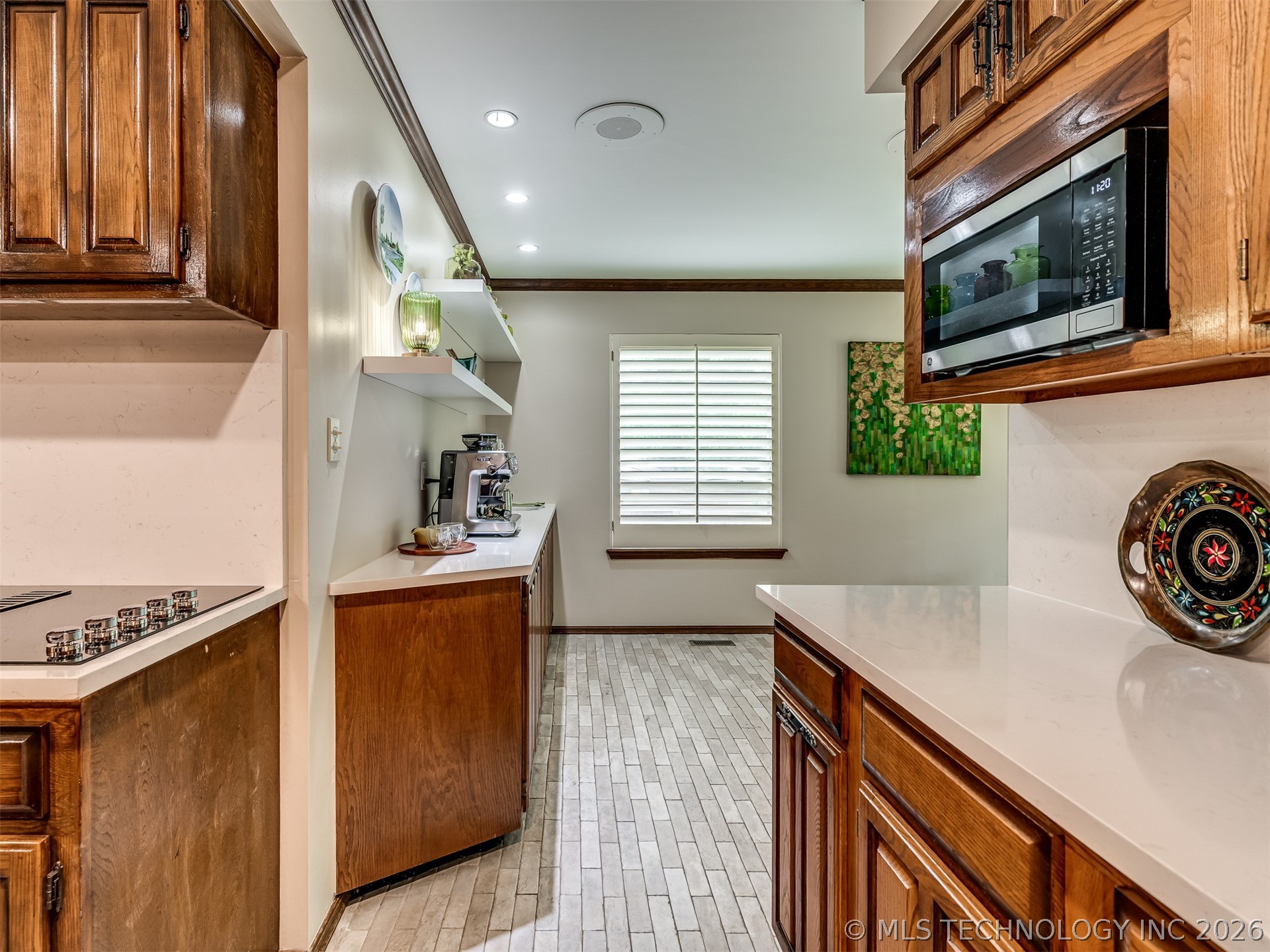 6652 S Jamestown Place E Tulsa OK 74136