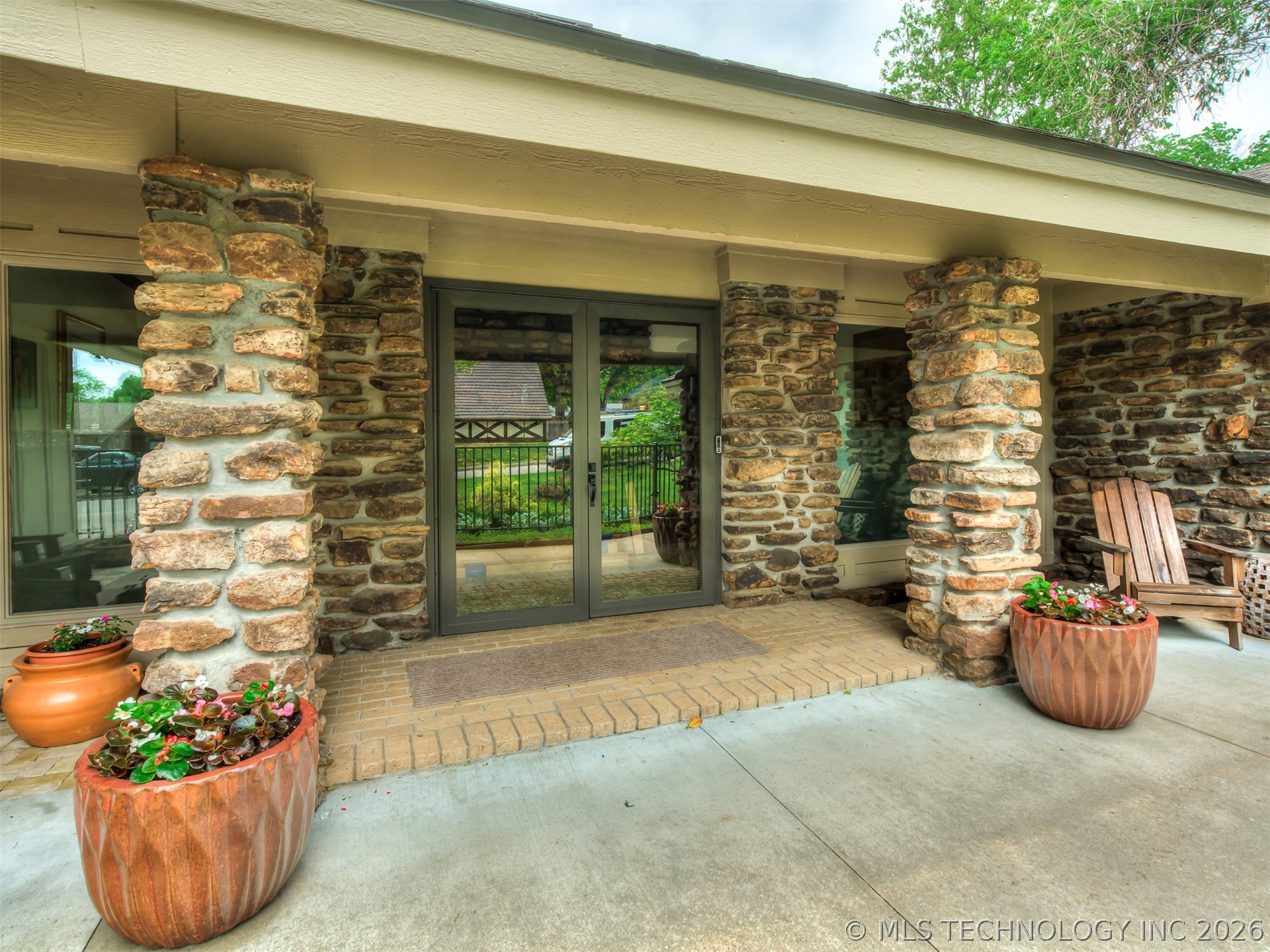 6652 S Jamestown Place E Tulsa OK 74136