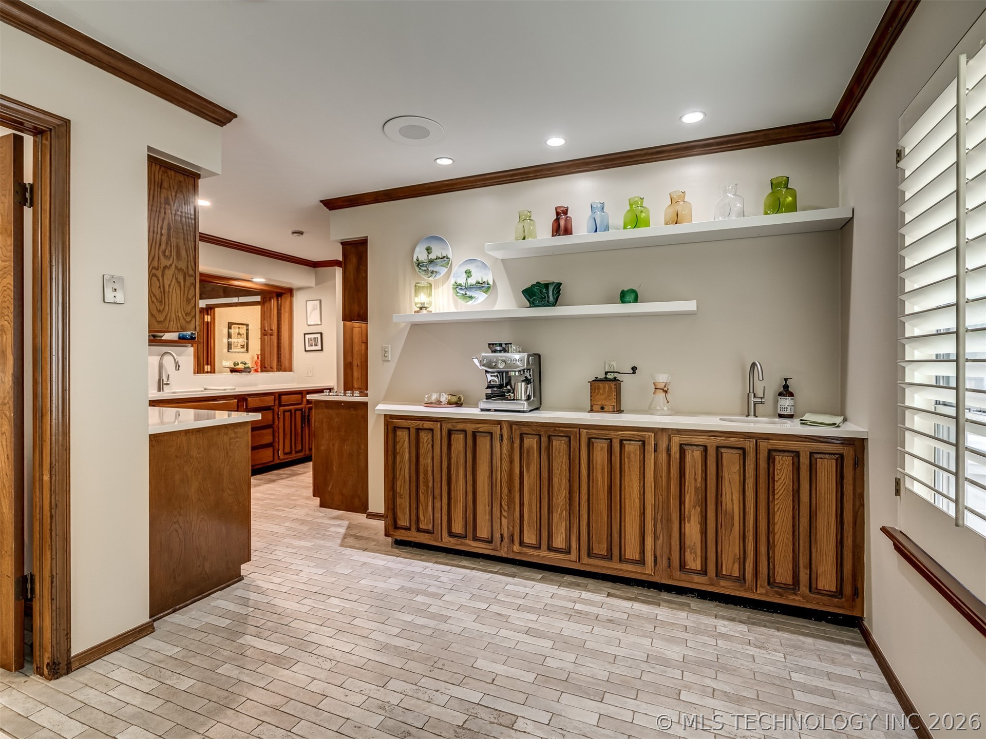 6652 S Jamestown Place E Tulsa OK 74136
