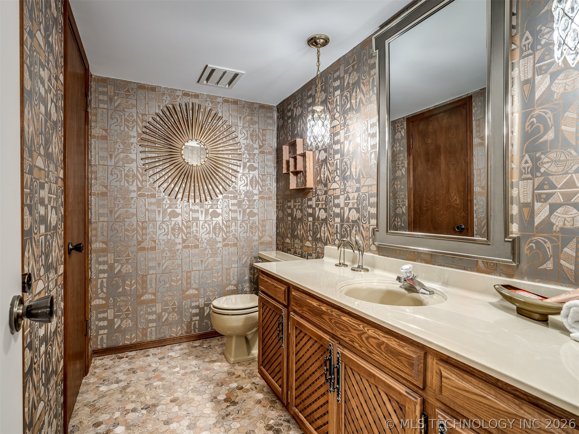 6652 S Jamestown Place E Tulsa OK 74136