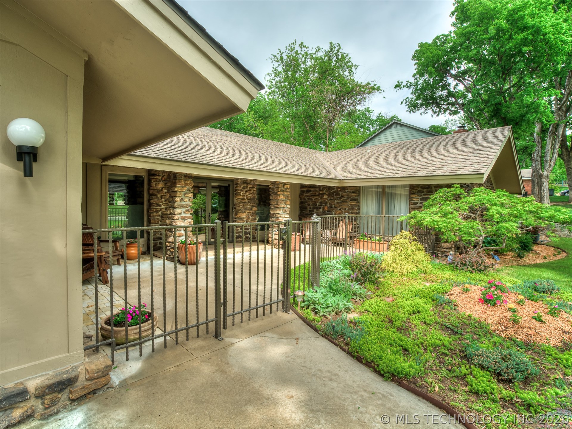 6652 S Jamestown Place E Tulsa OK 74136