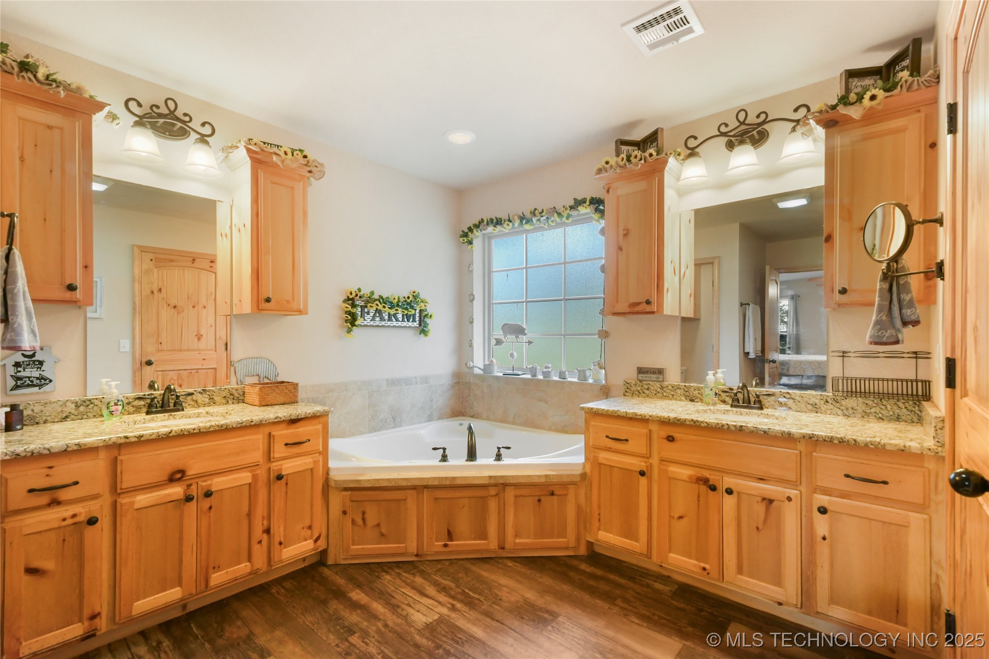 199 Classic Road Ardmore OK 73401