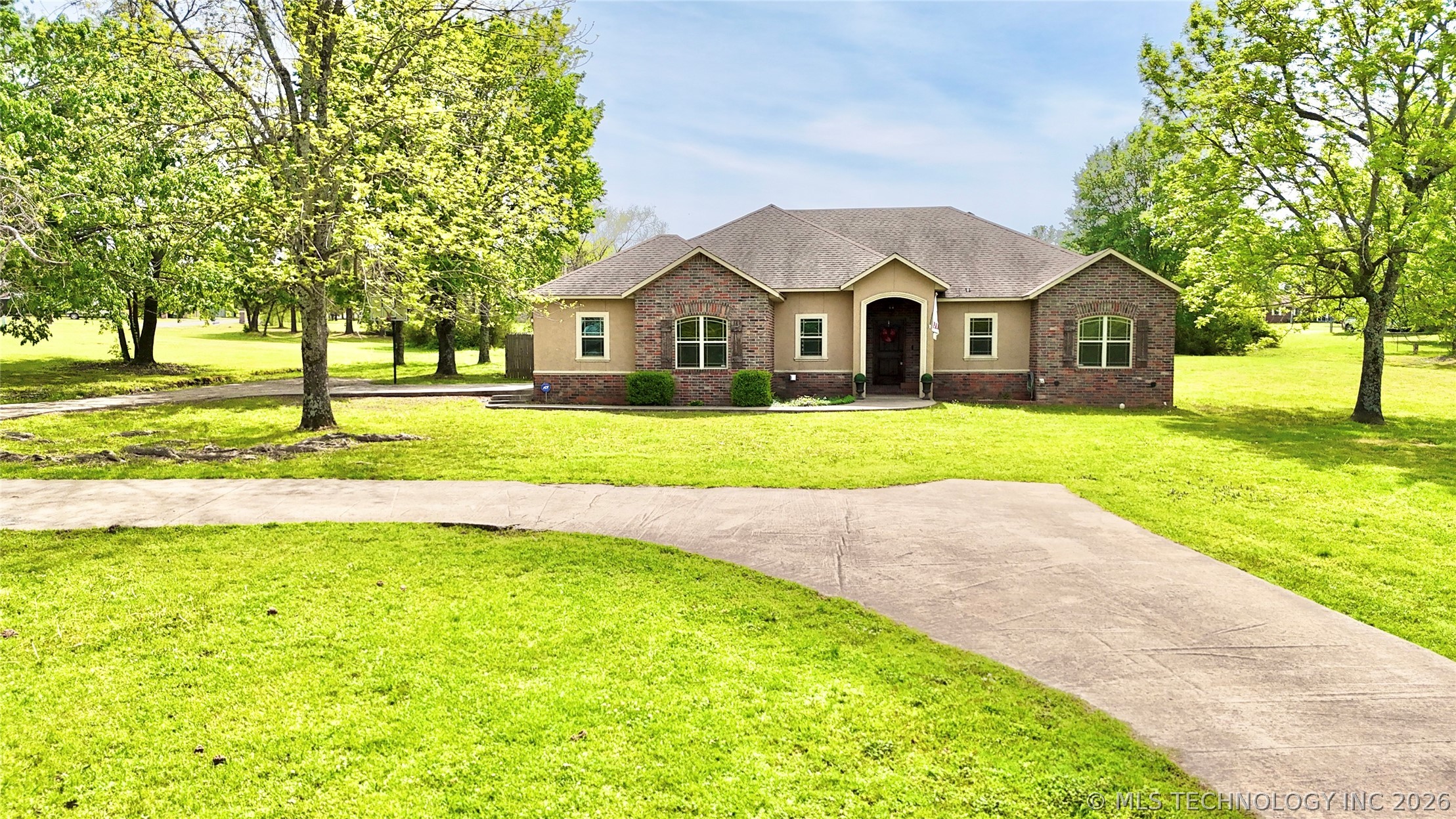 1714 E Old Military Road Stigler OK 74462