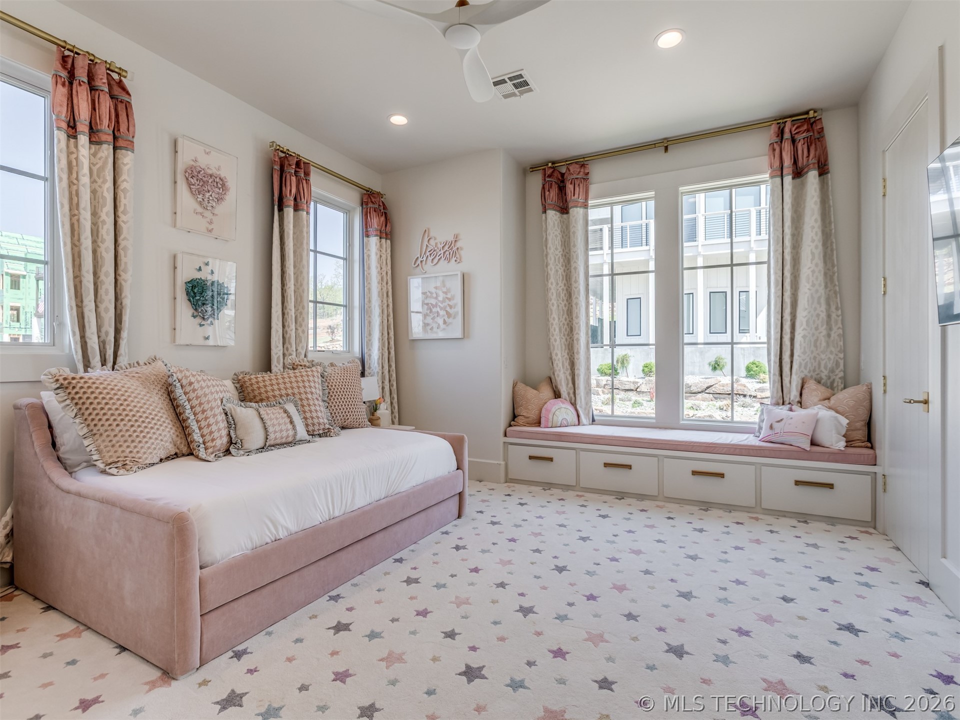 120 Lower Green Way Carlton Landing OK 74432