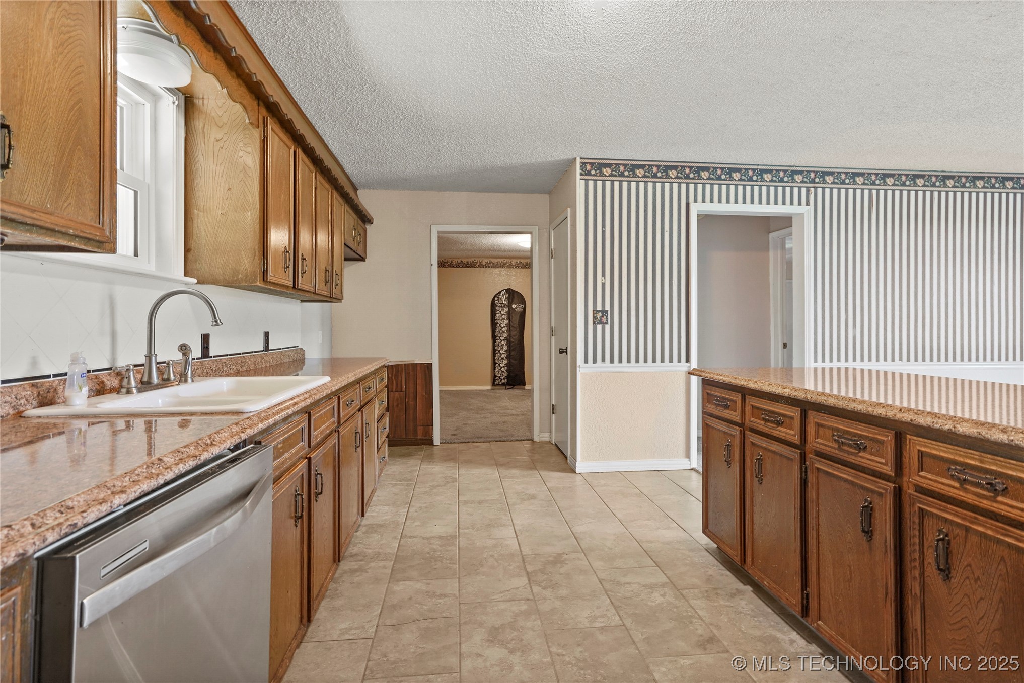 27208 E 41st Street S Broken Arrow OK 74014
