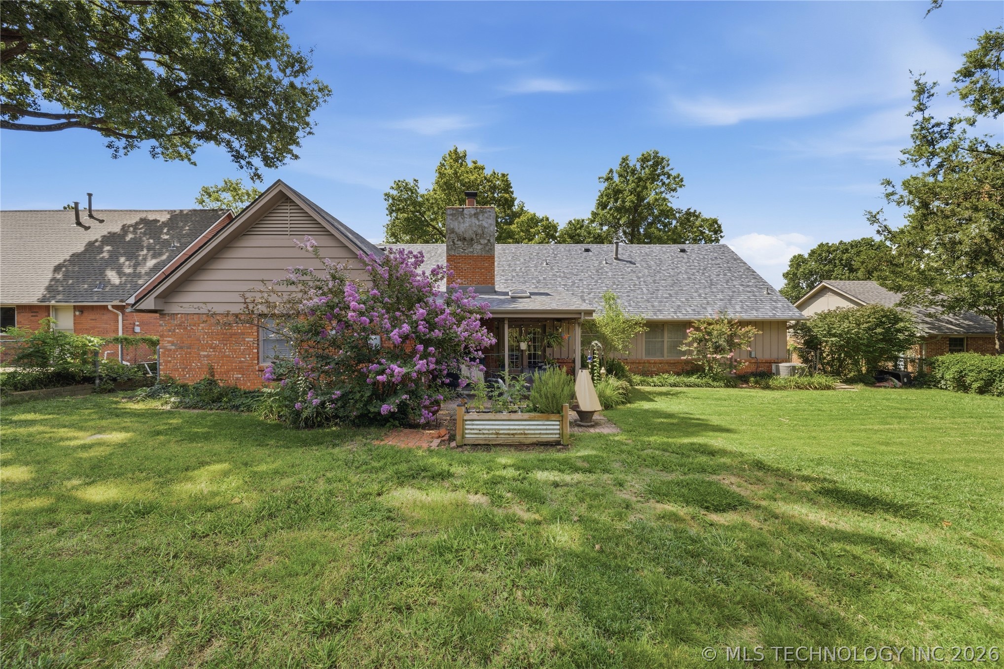 6121 E 52nd Place Tulsa OK 74135