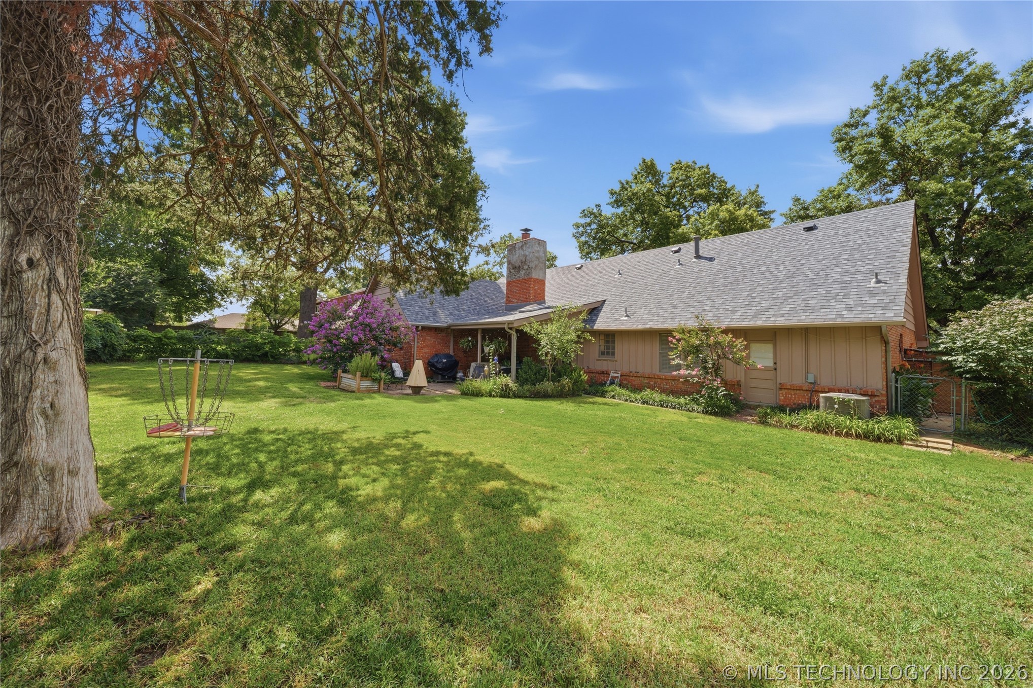 6121 E 52nd Place Tulsa OK 74135