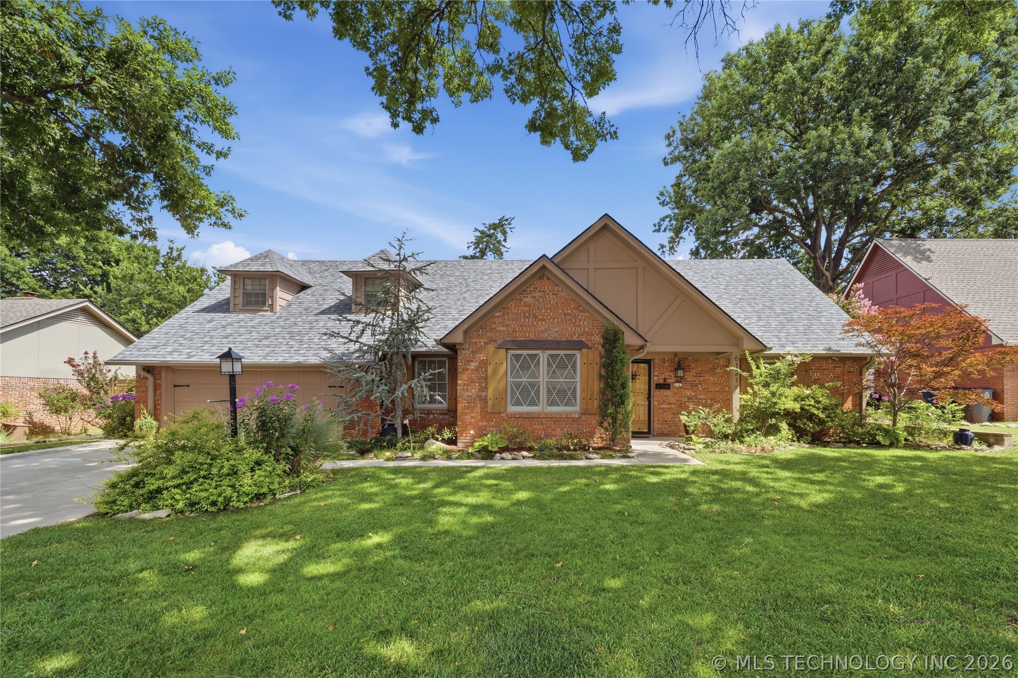 6121 E 52nd Place Tulsa OK 74135