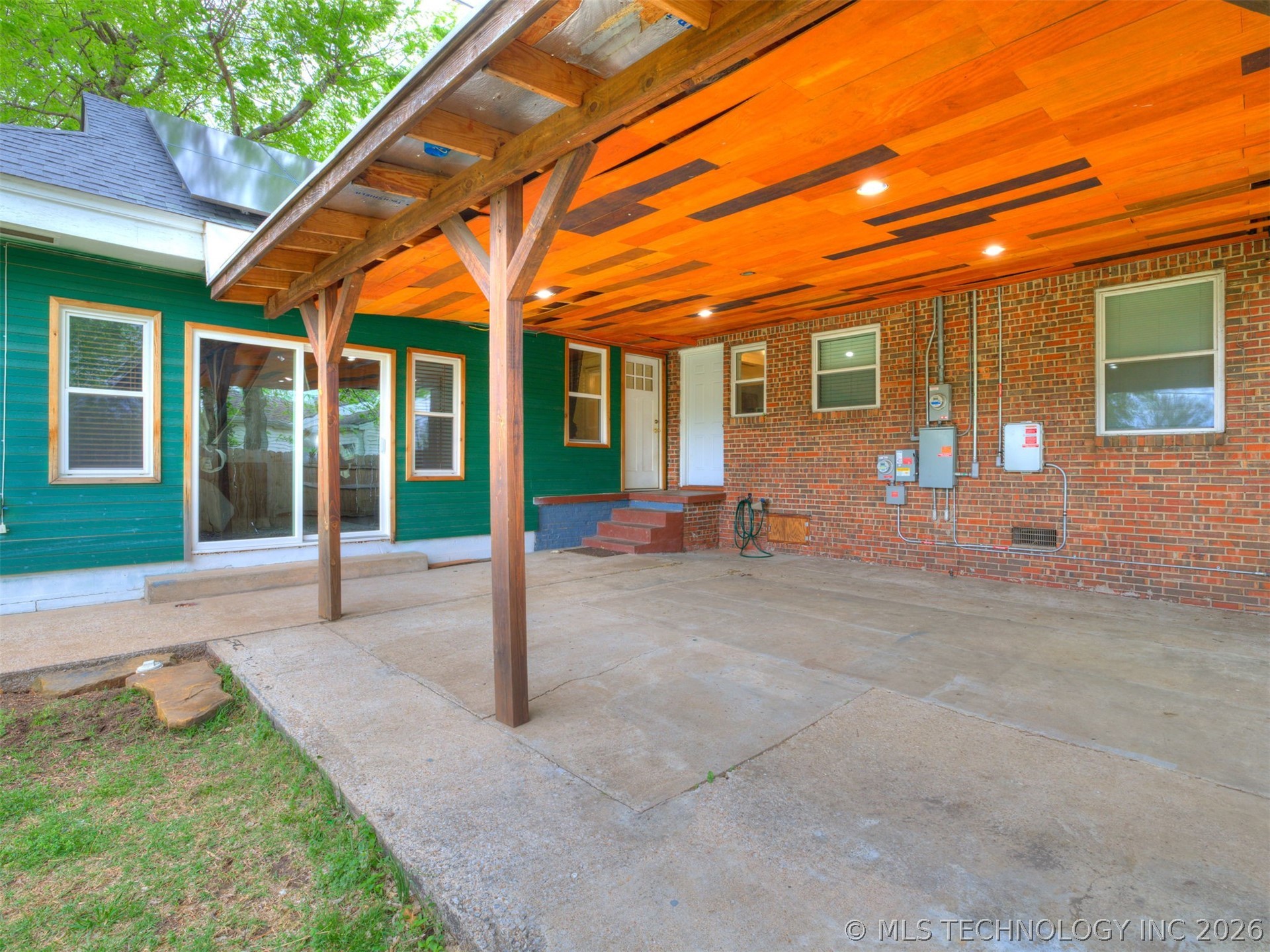 2724 E 1st Street Tulsa OK 74104