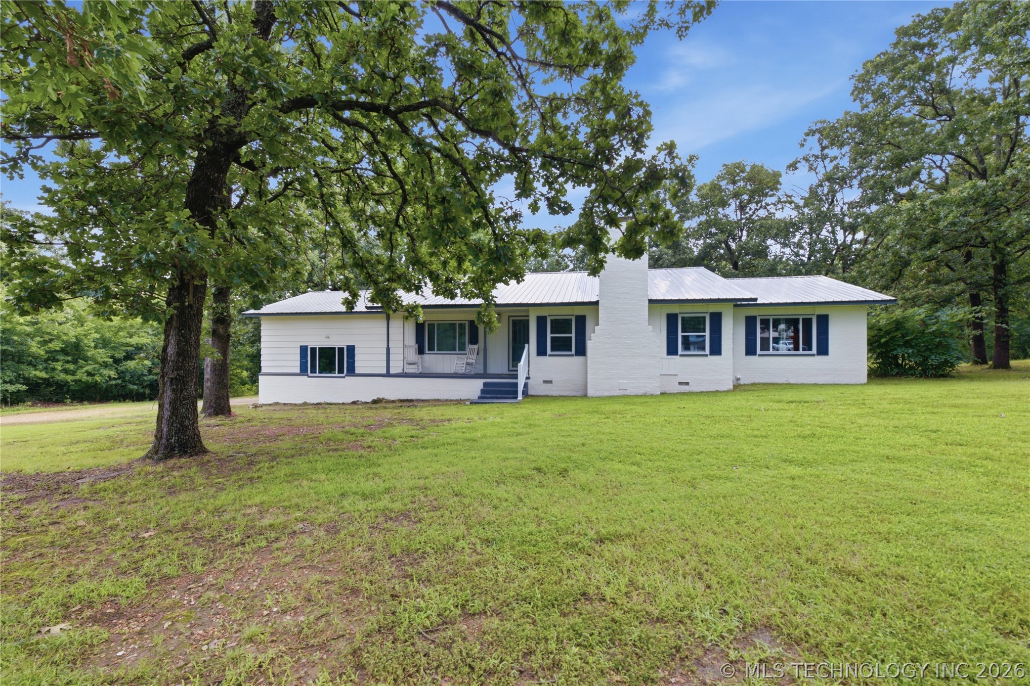 1575 E 565 Road Locust Grove OK 74352