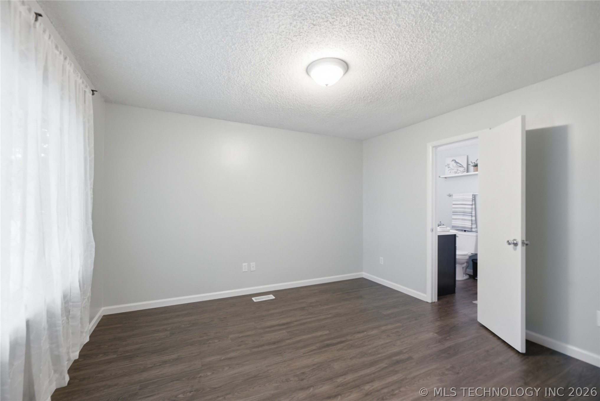 1575 E 565 Road Locust Grove OK 74352