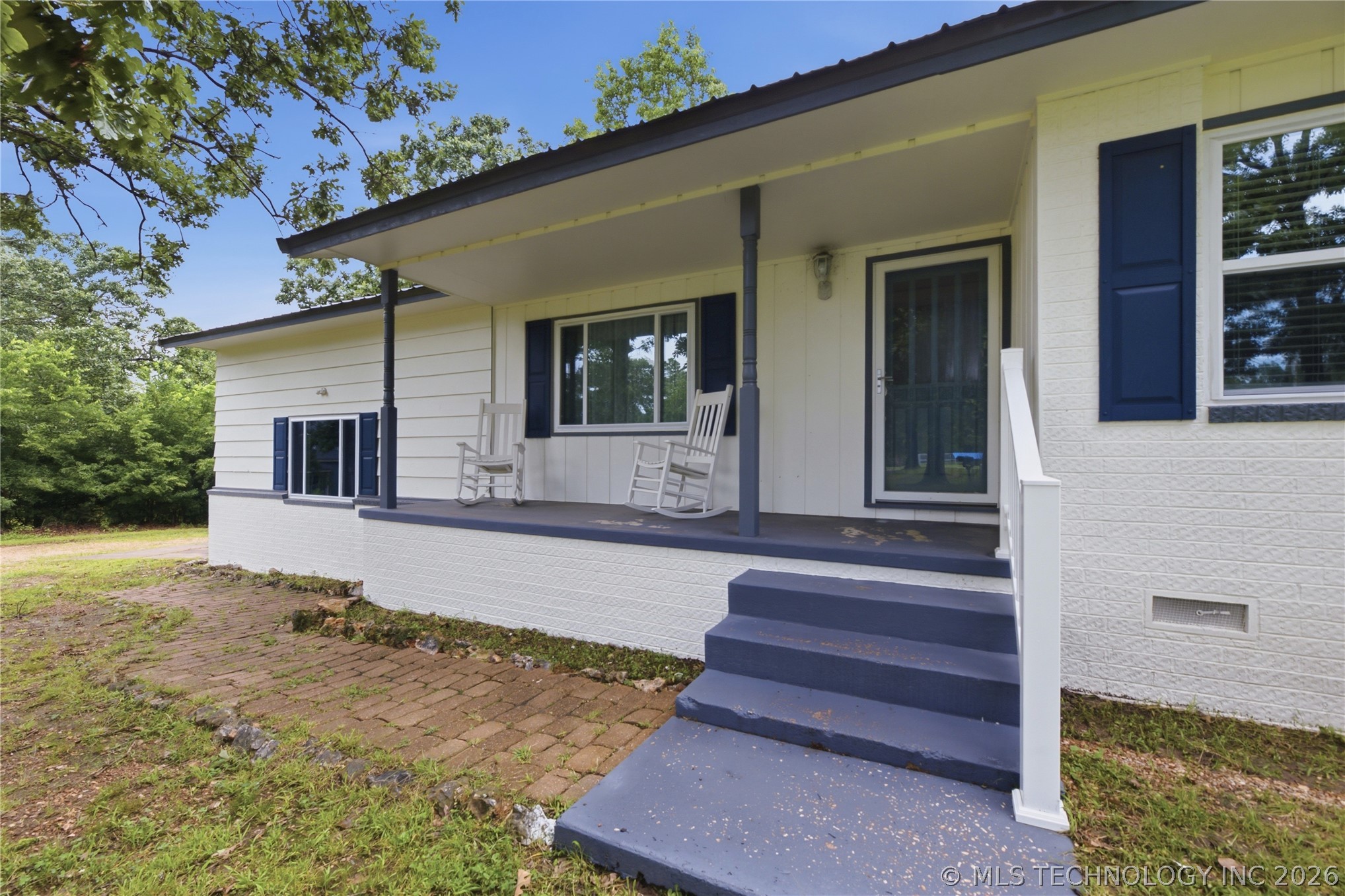 1575 E 565 Road Locust Grove OK 74352