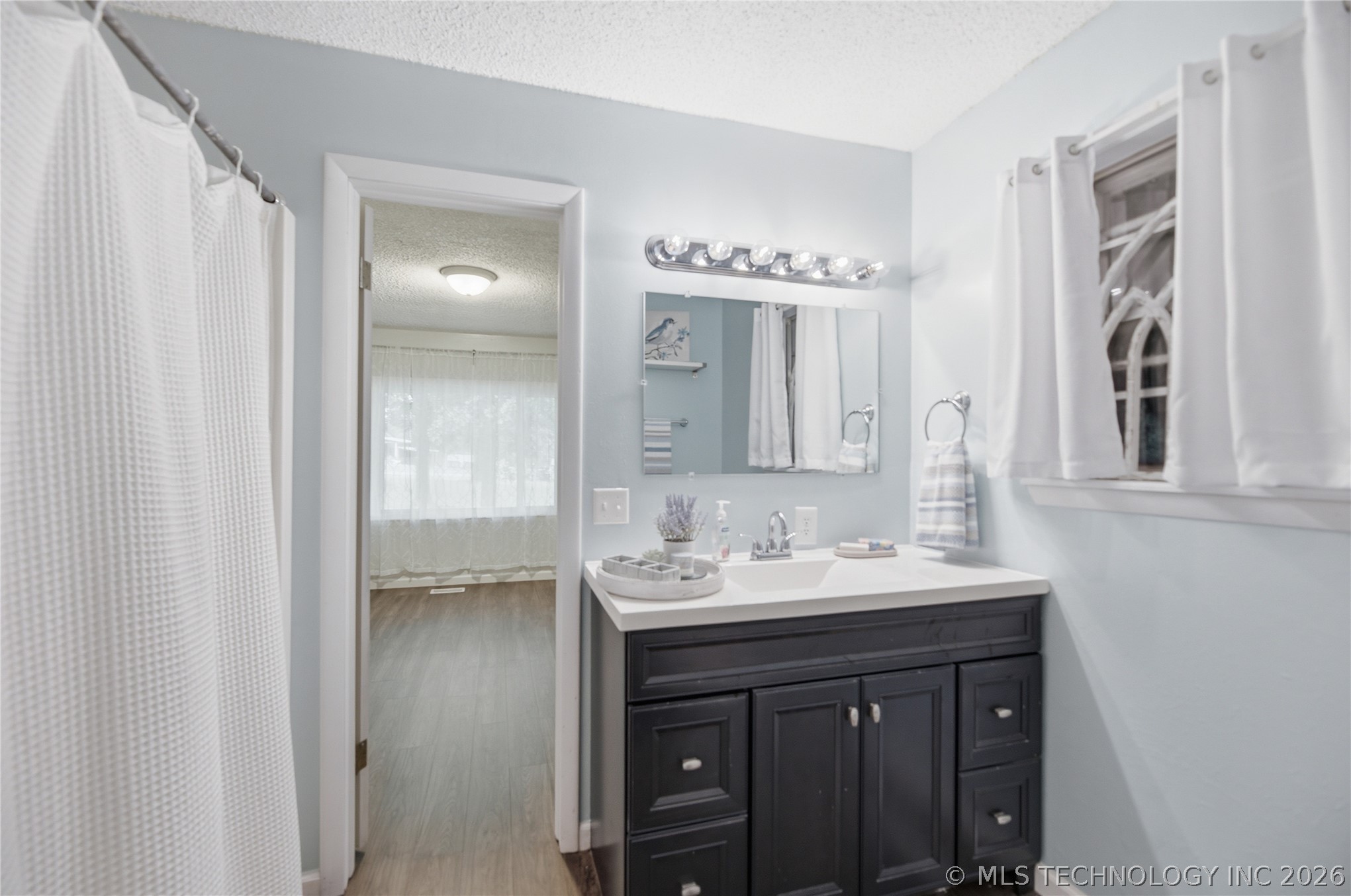 1575 E 565 Road Locust Grove OK 74352