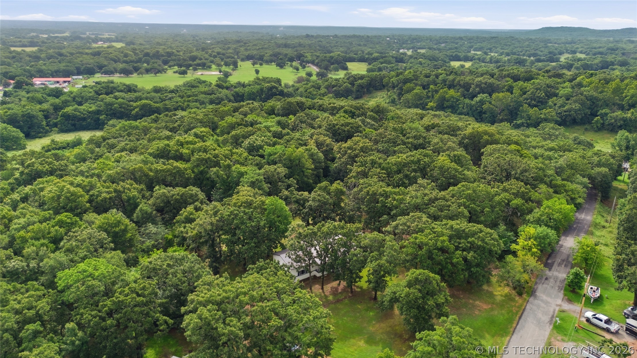 1575 E 565 Road Locust Grove OK 74352