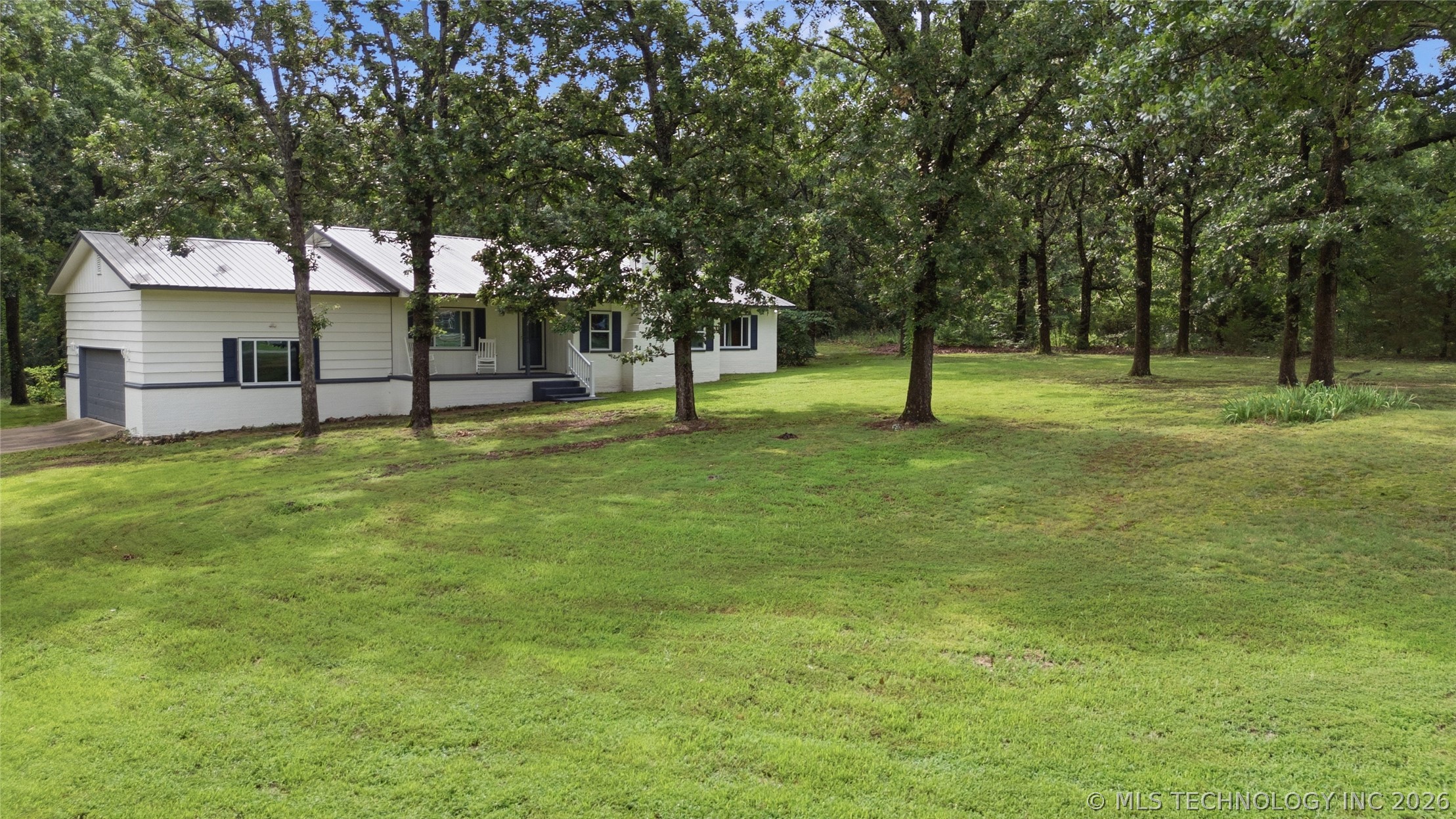 1575 E 565 Road Locust Grove OK 74352