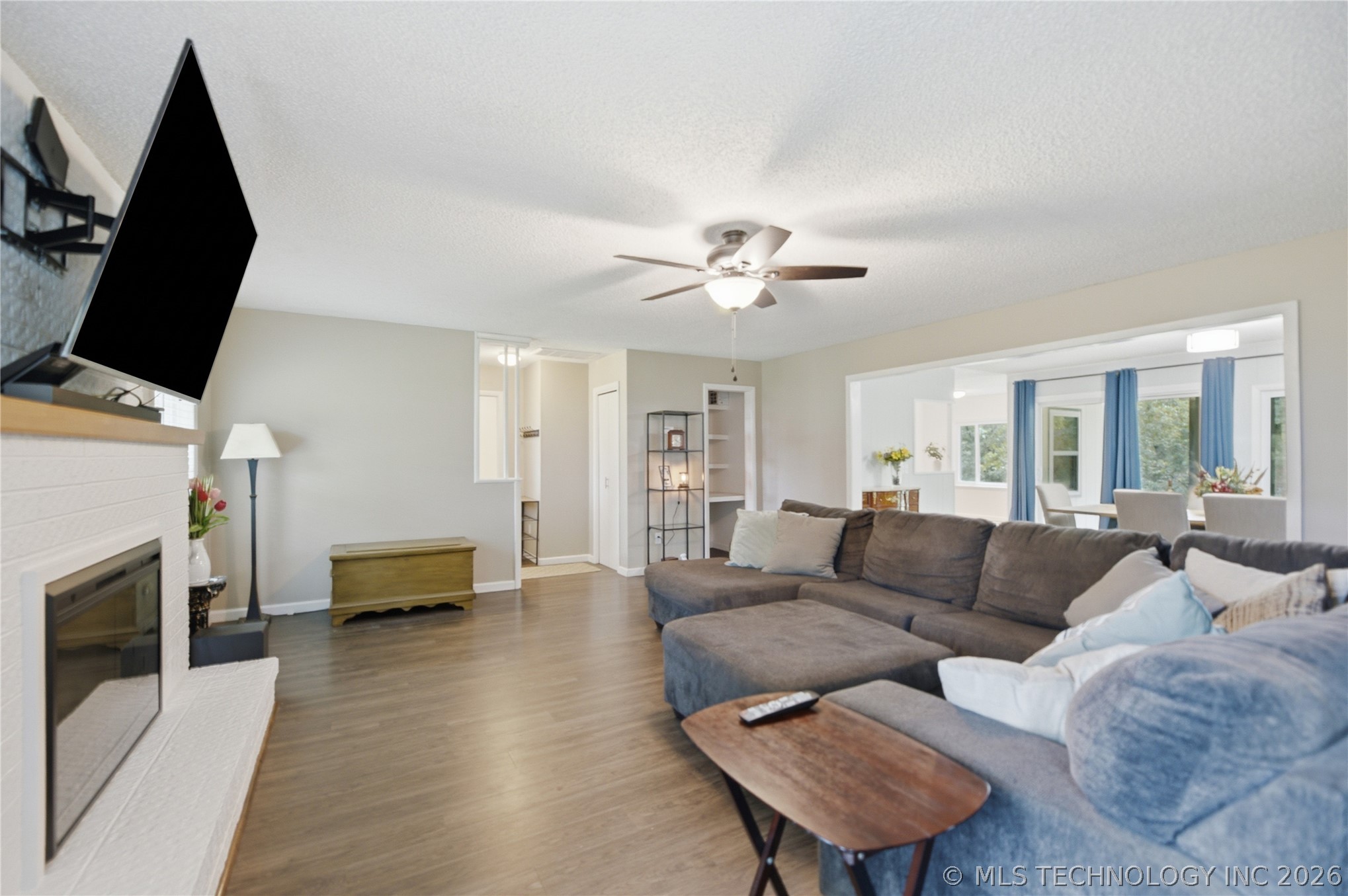 1575 E 565 Road Locust Grove OK 74352