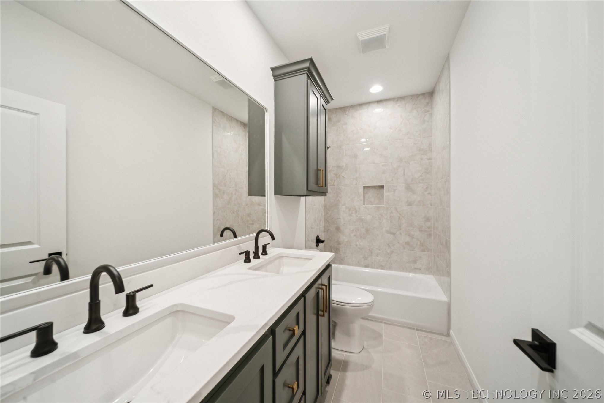 9722 E 132nd Street Bixby OK 74008