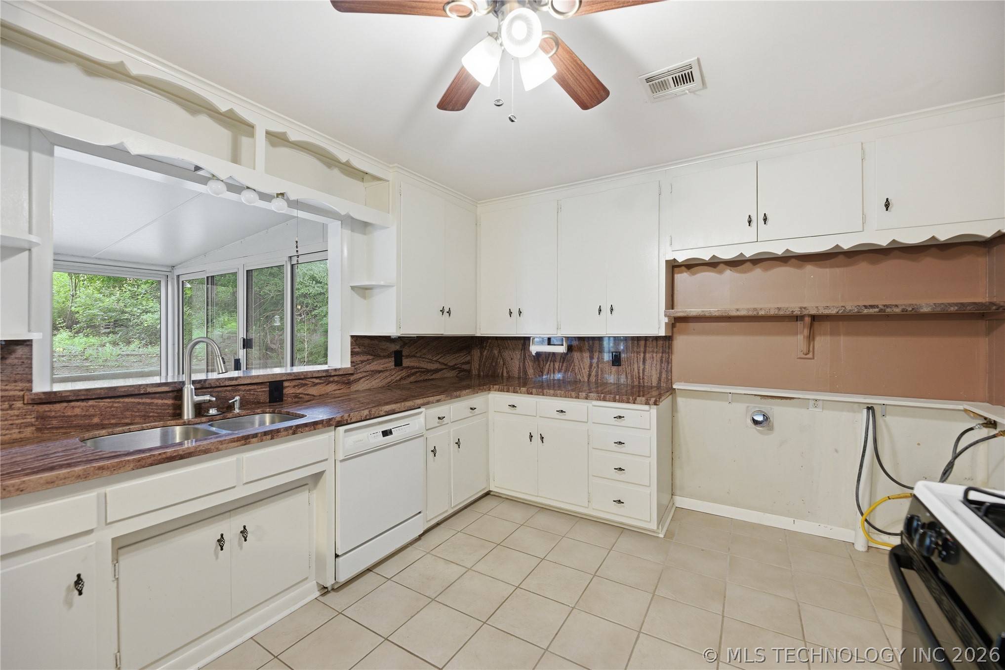 2412 S Hudson Place Tulsa OK 74114