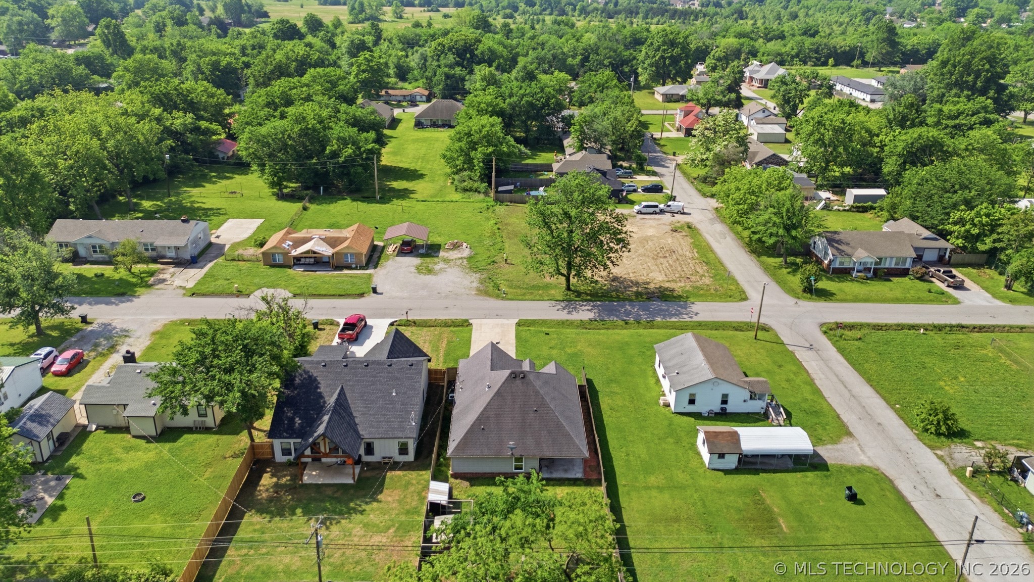 409 E Pine Street Skiatook OK 74070