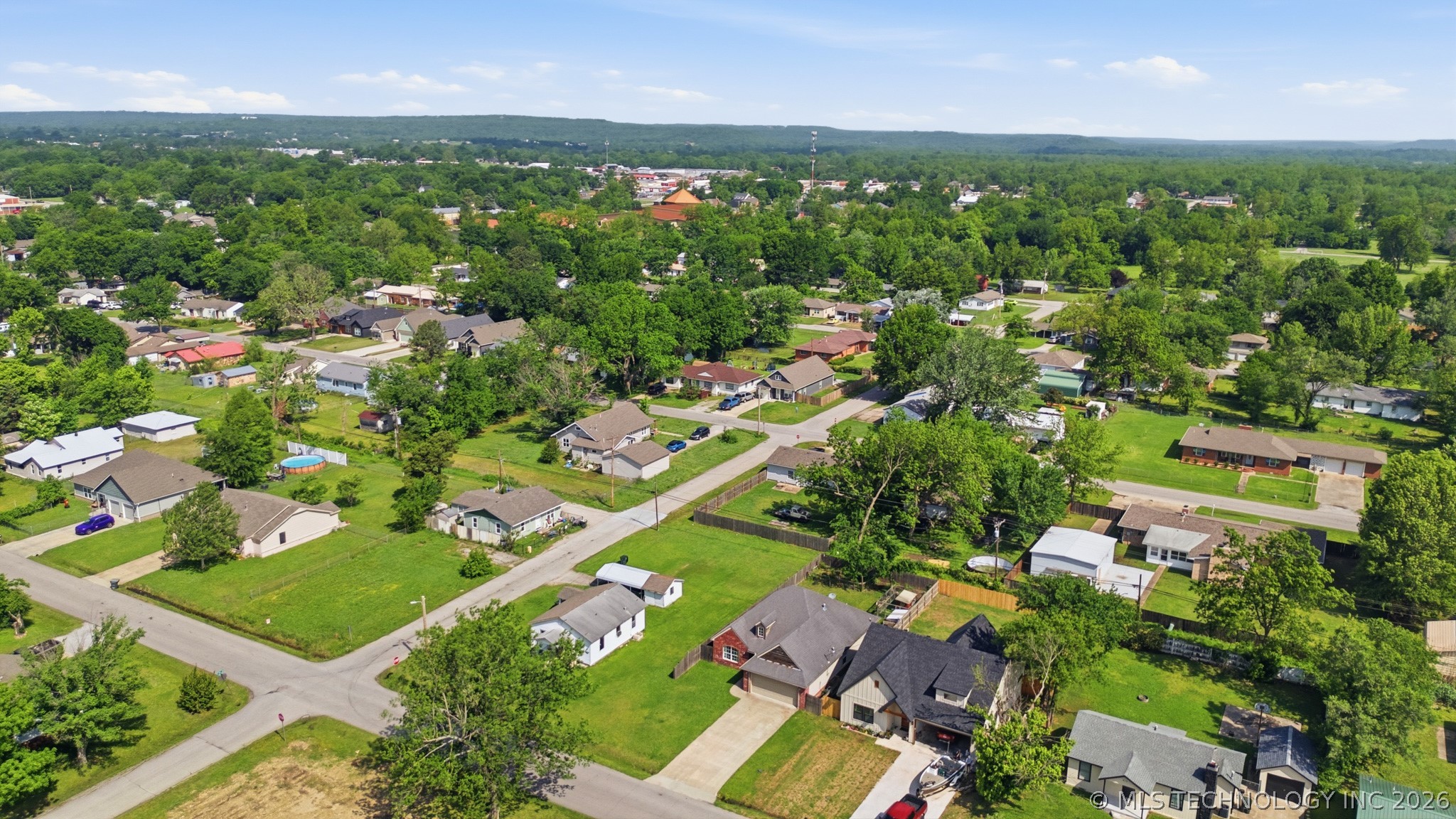 409 E Pine Street Skiatook OK 74070