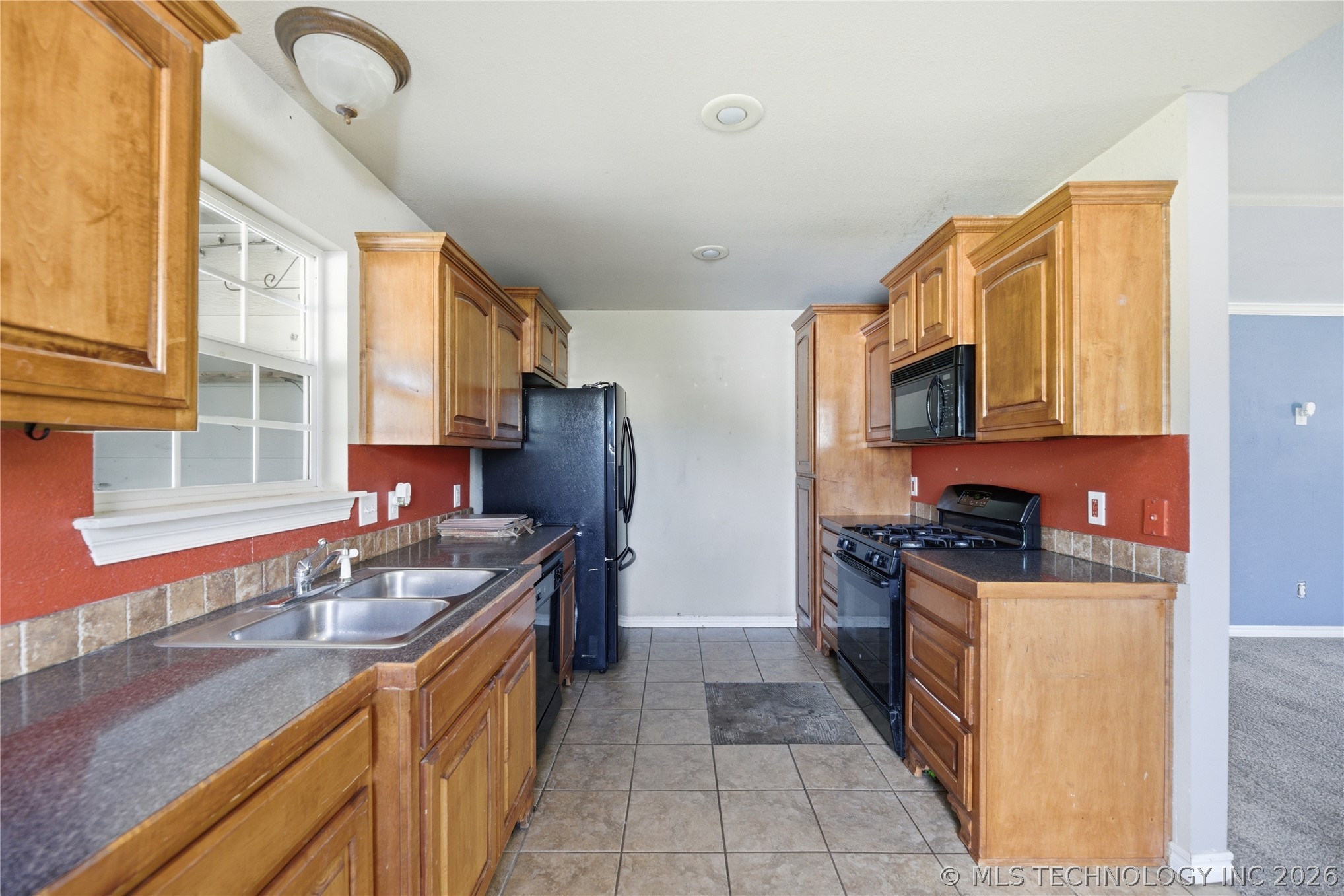 409 E Pine Street Skiatook OK 74070