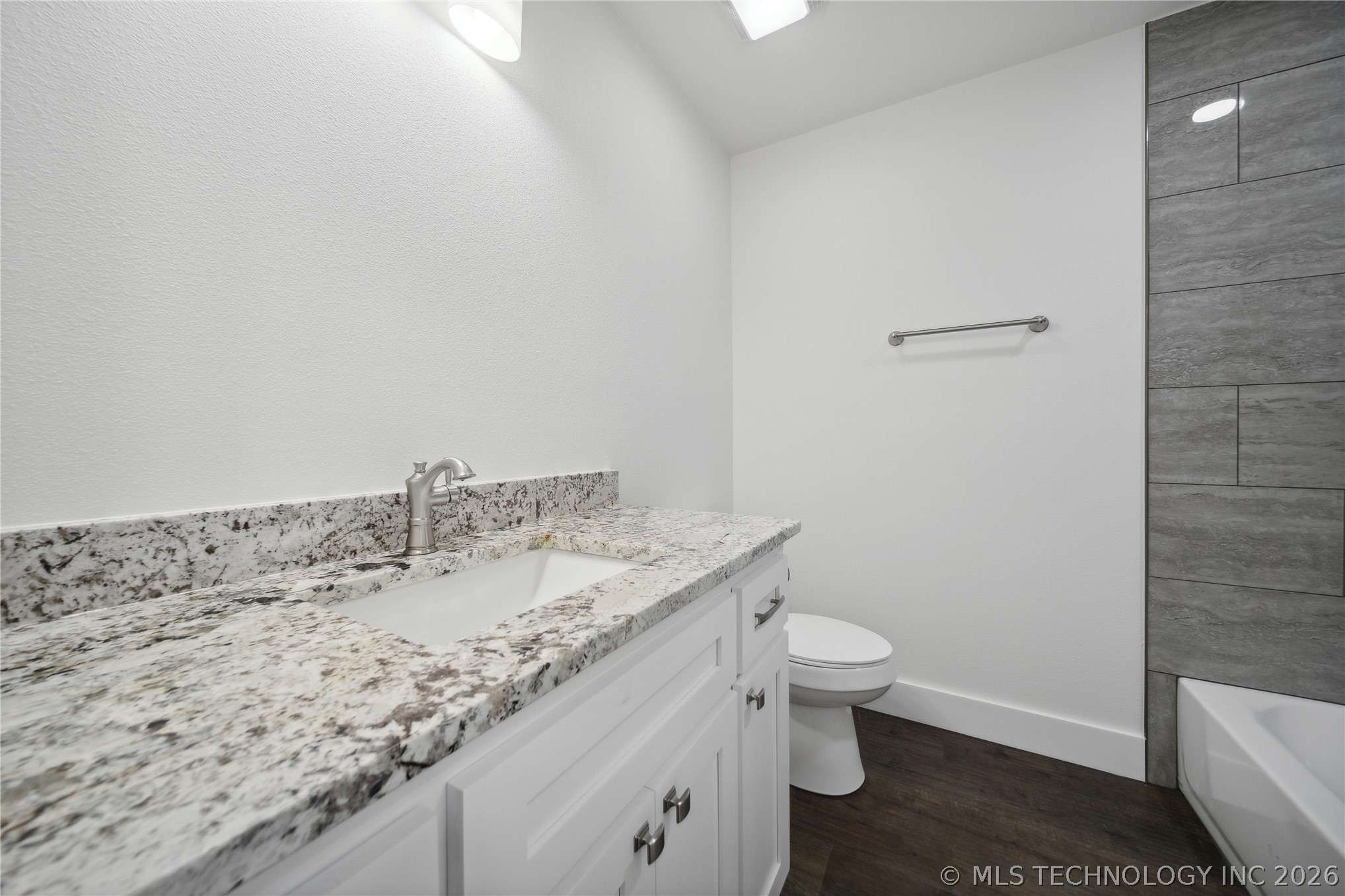 17990 W Grandview Road Tahlequah OK 74464