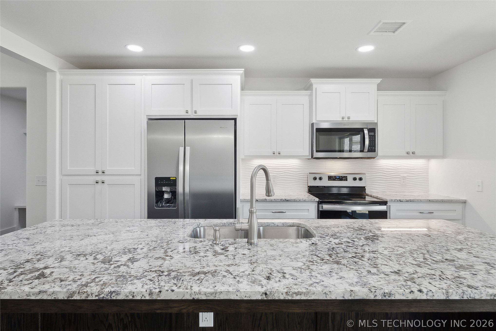 17990 W Grandview Road Tahlequah OK 74464