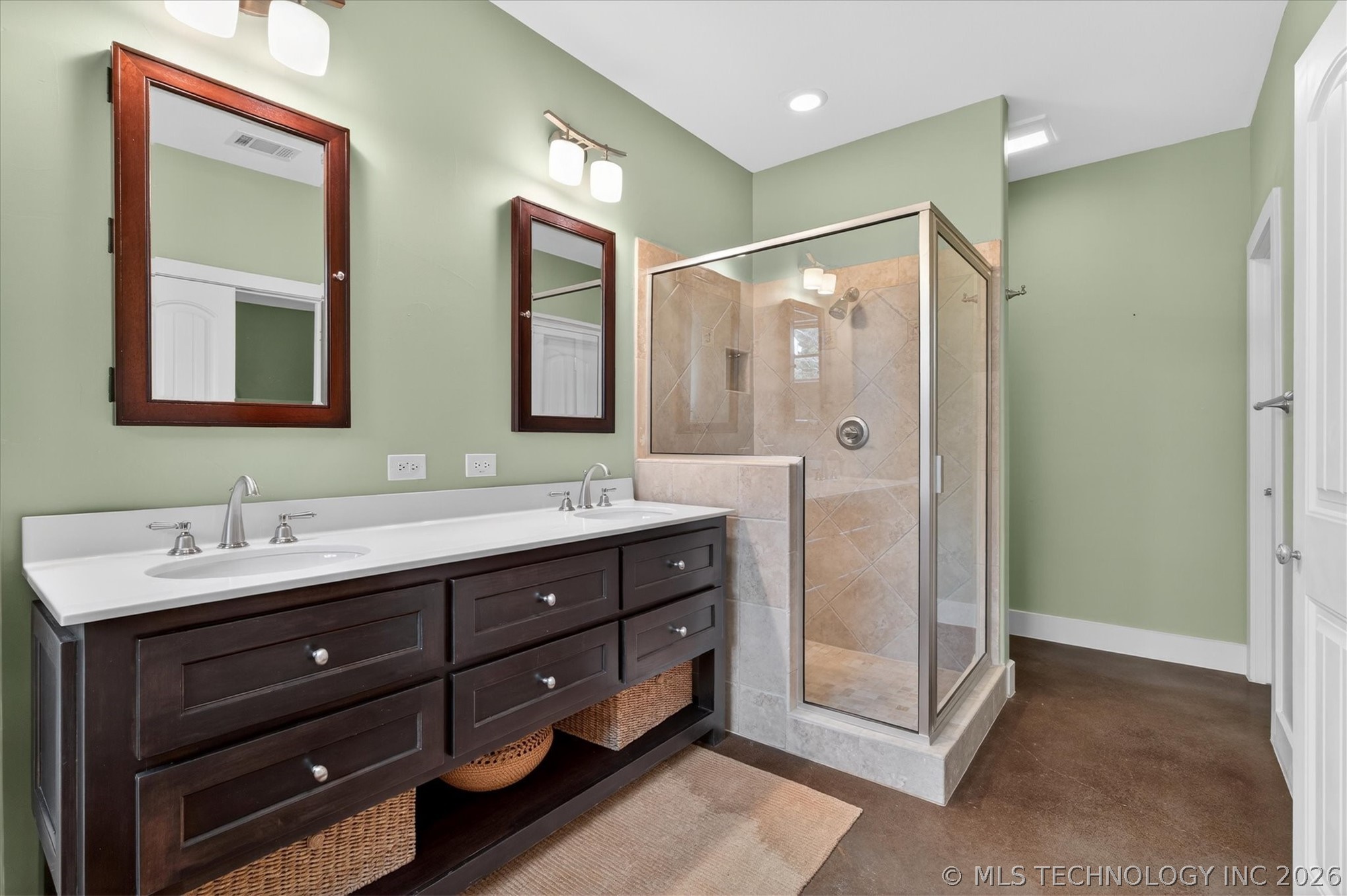 38 Oakwood Drive Cartwright OK 74731