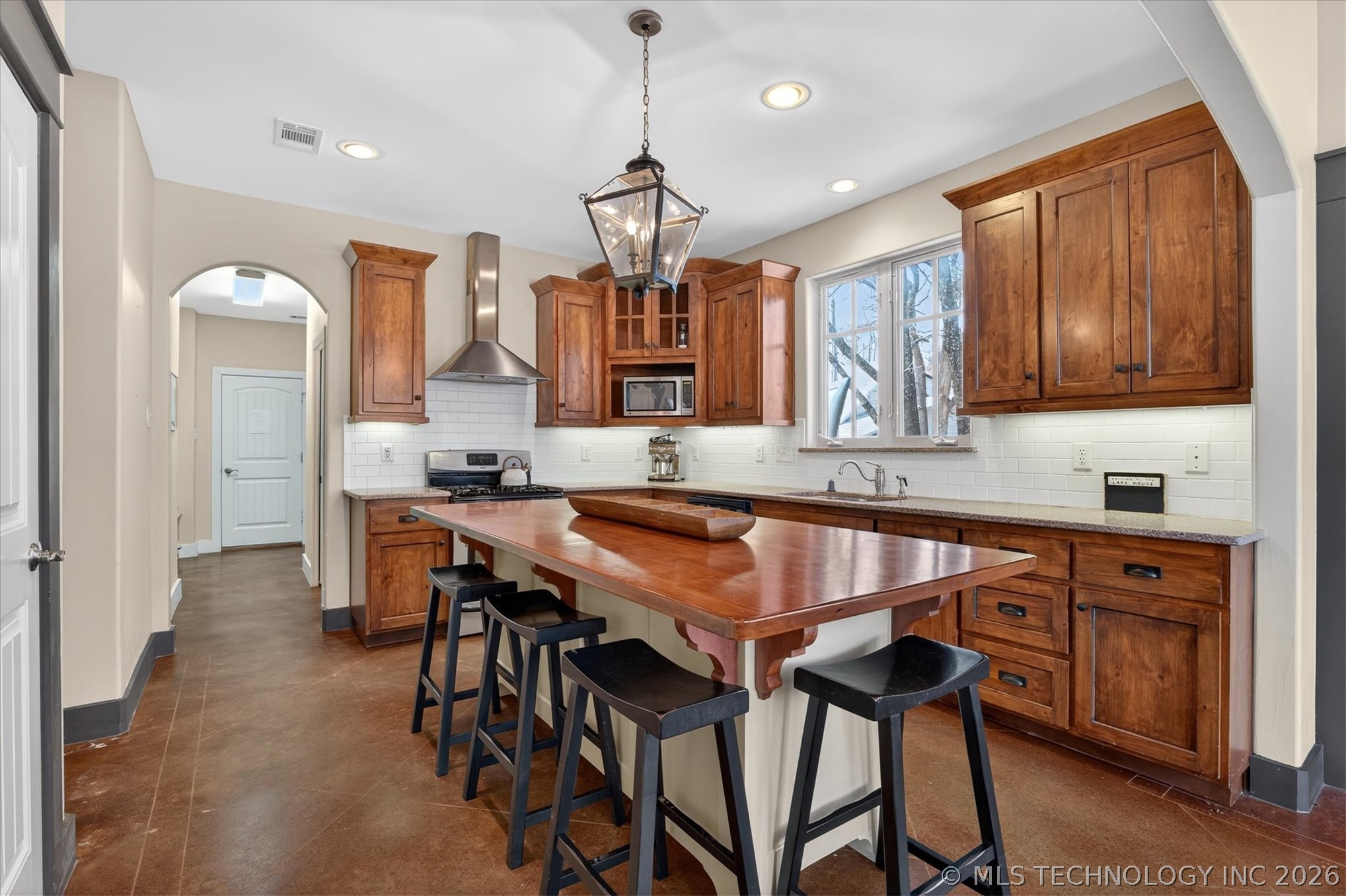 38 Oakwood Drive Cartwright OK 74731