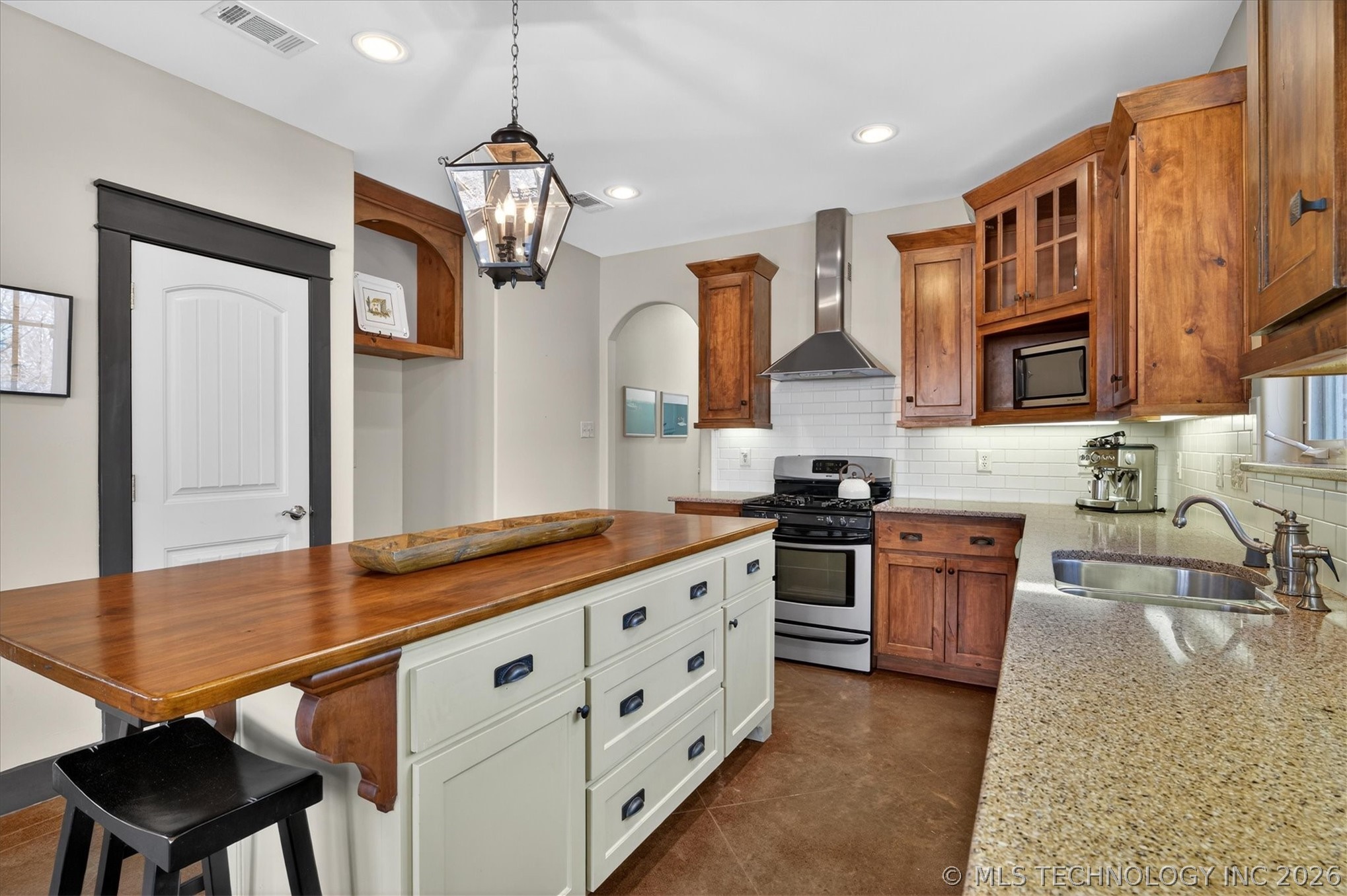 38 Oakwood Drive Cartwright OK 74731
