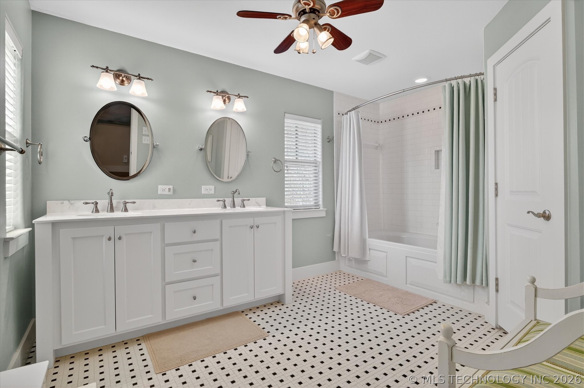 38 Oakwood Drive Cartwright OK 74731