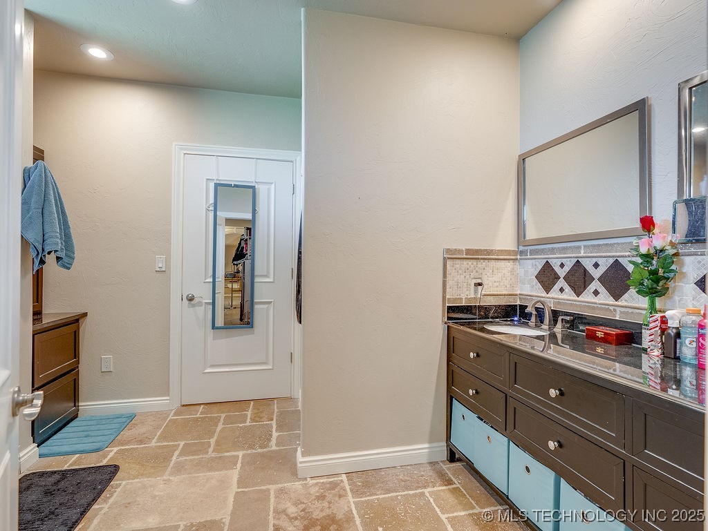 21125 S State Highway 99 S Stonewall OK 74871