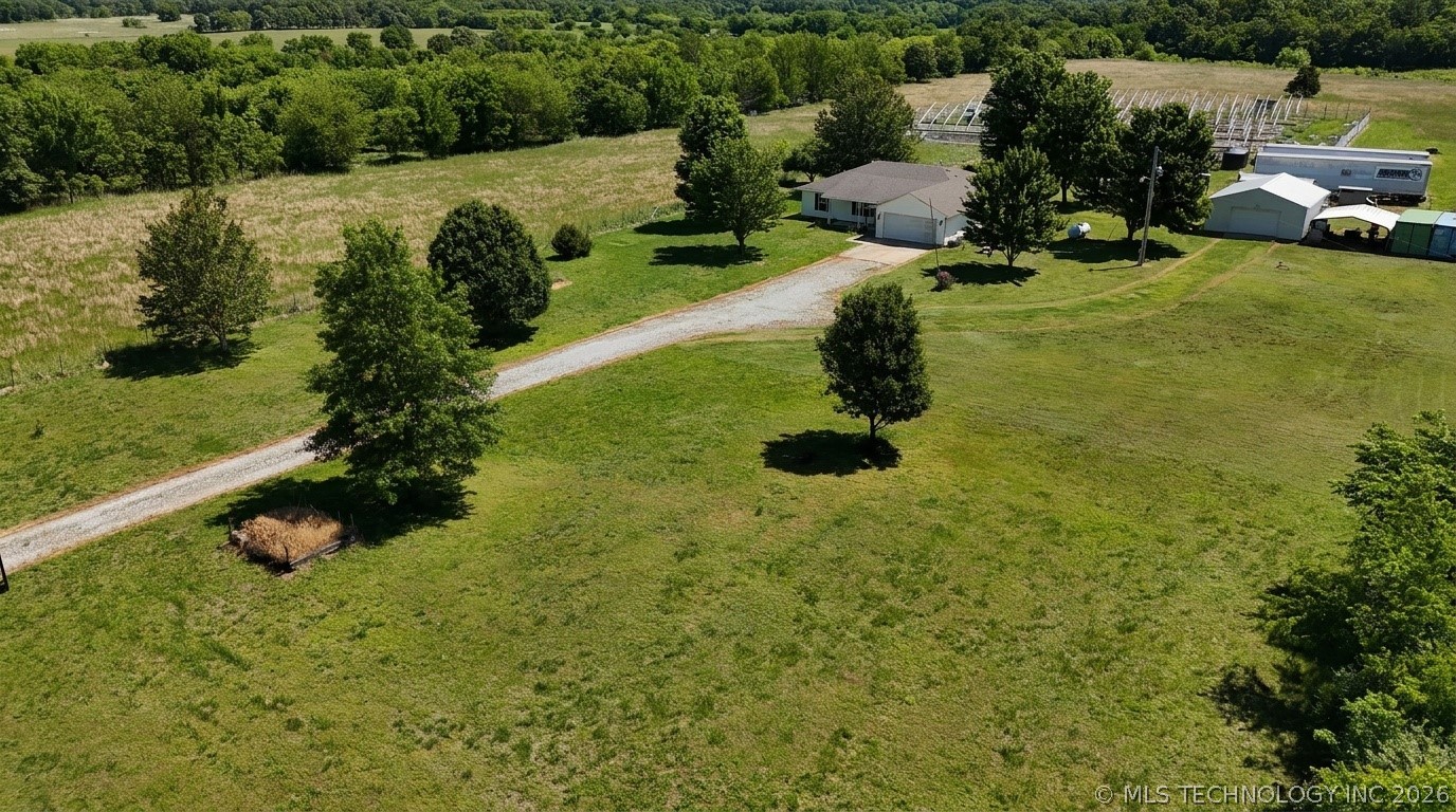 33696 S 640 Road W Jay OK 74346