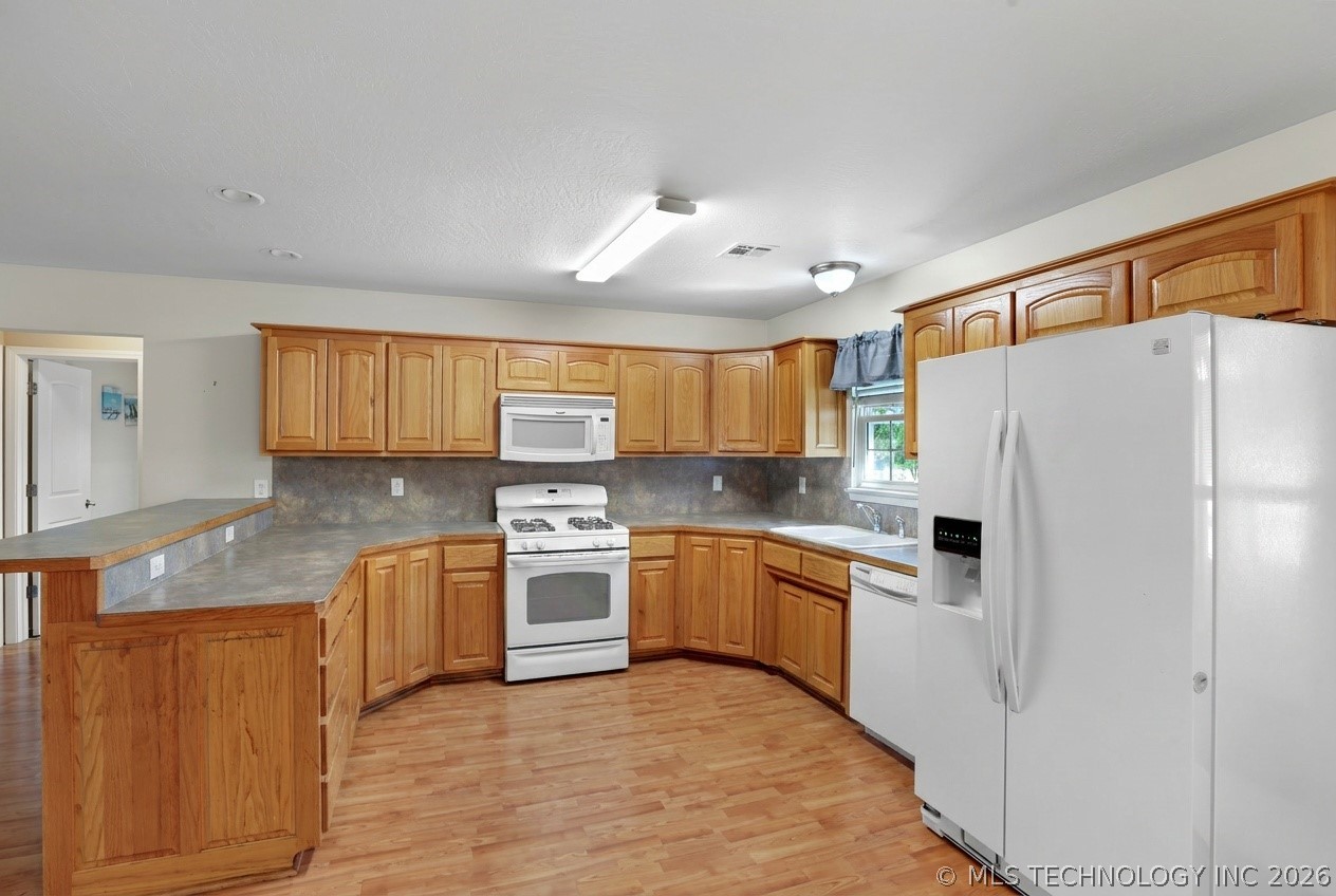 33696 S 640 Road W Jay OK 74346
