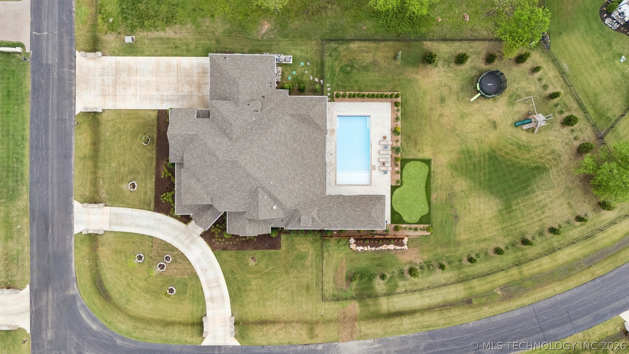 17776 E Falcon Pass Owasso OK 74055