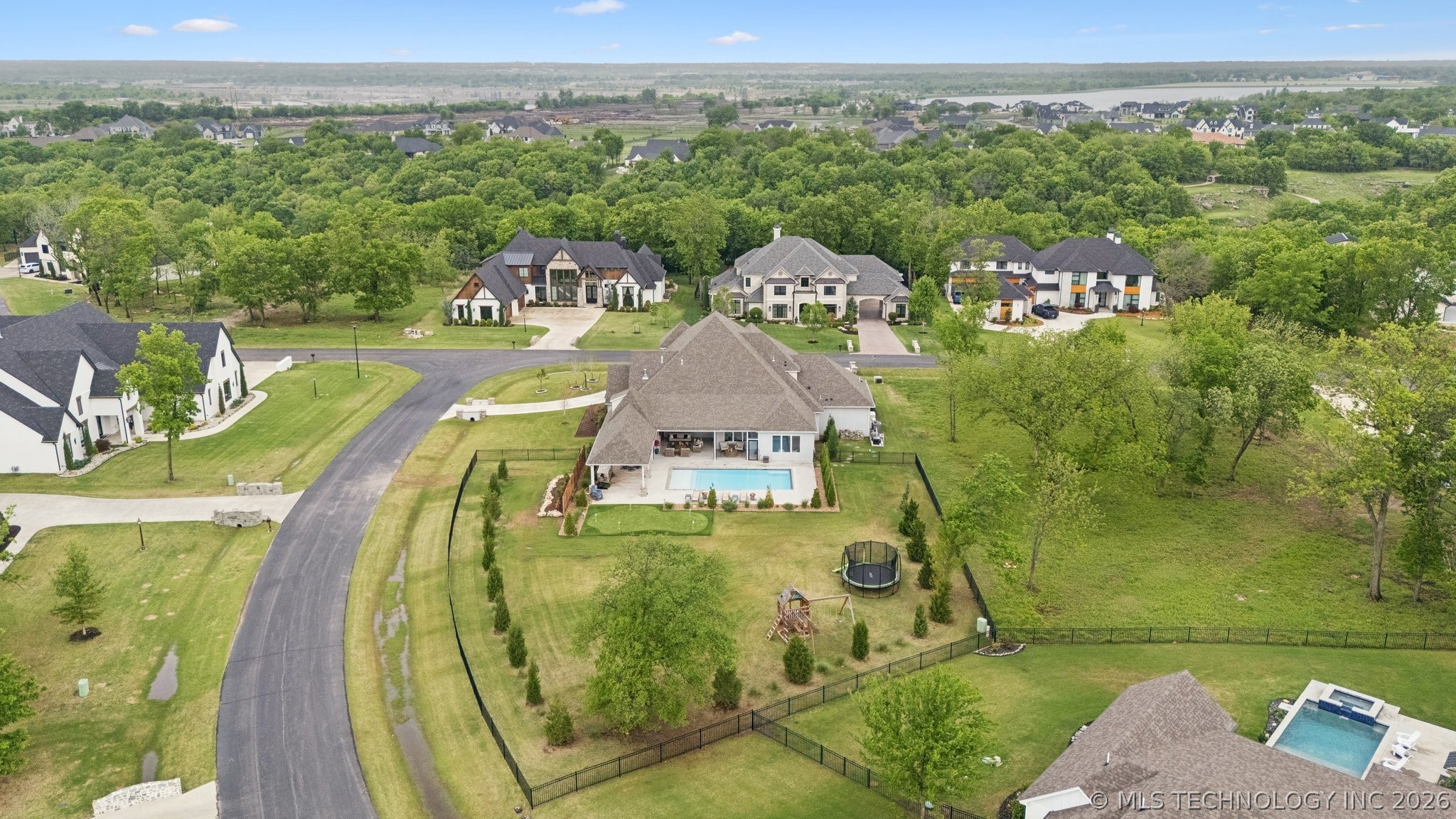 17776 E Falcon Pass Owasso OK 74055