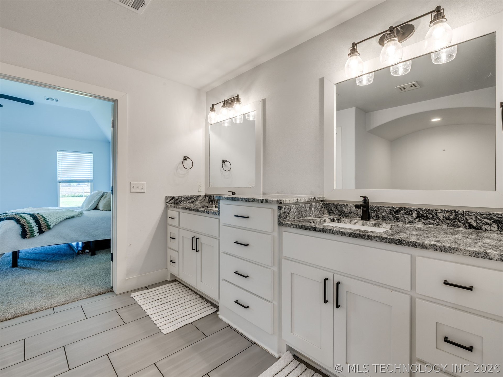14938 E 82nd Street Owasso OK 74055