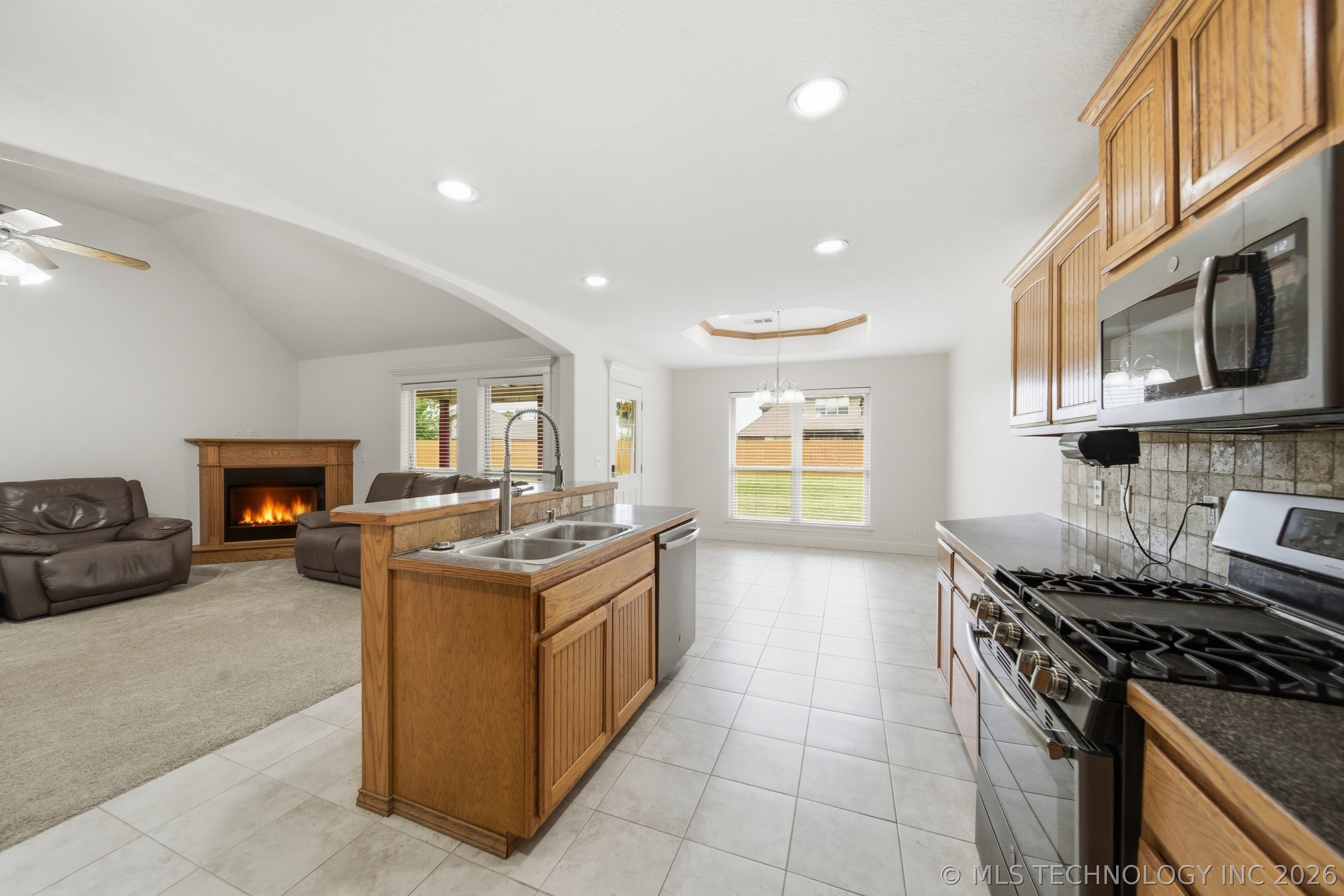 5675 E 144th Street Collinsville OK 74021
