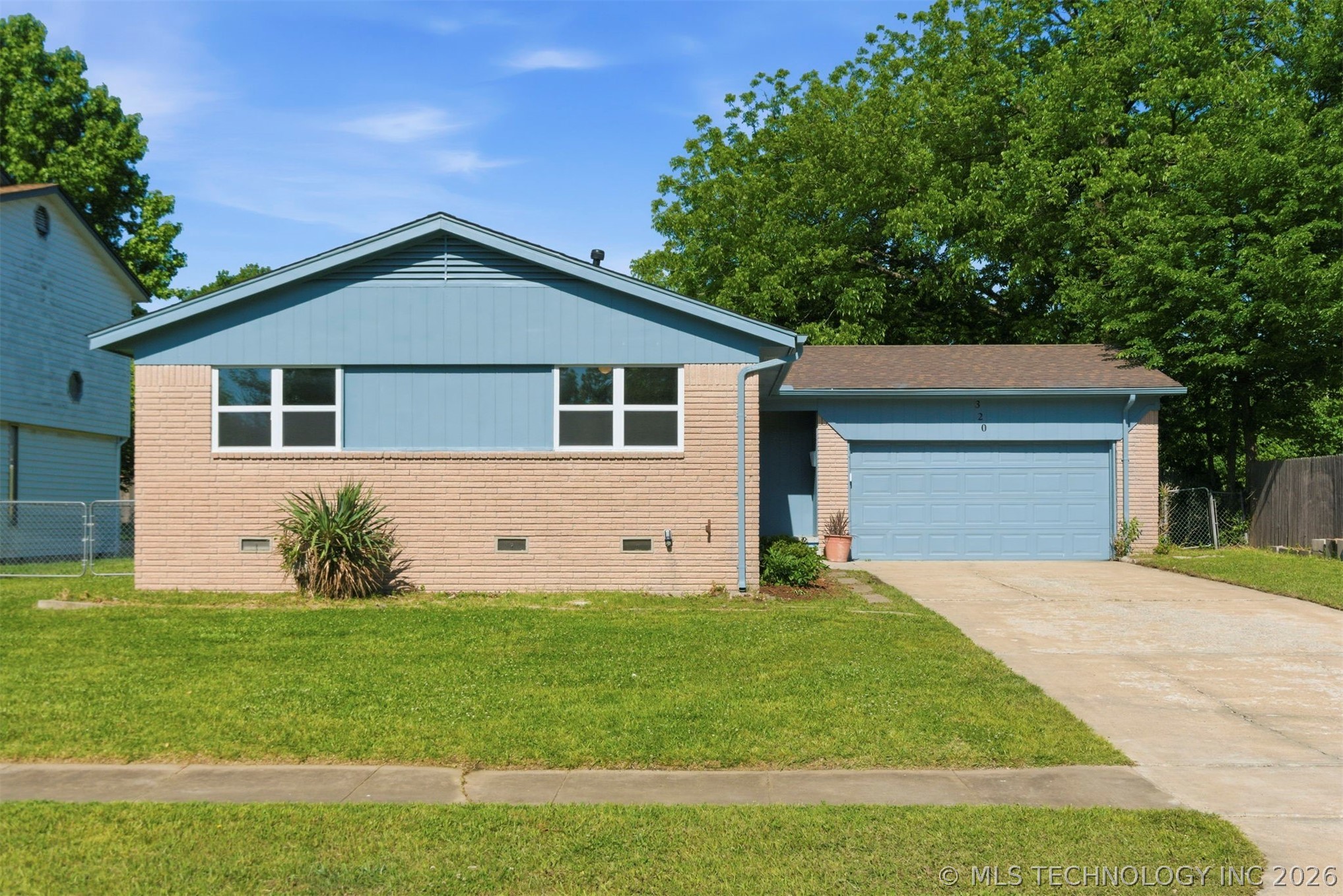 320 N Cedar Street Owasso OK 74055
