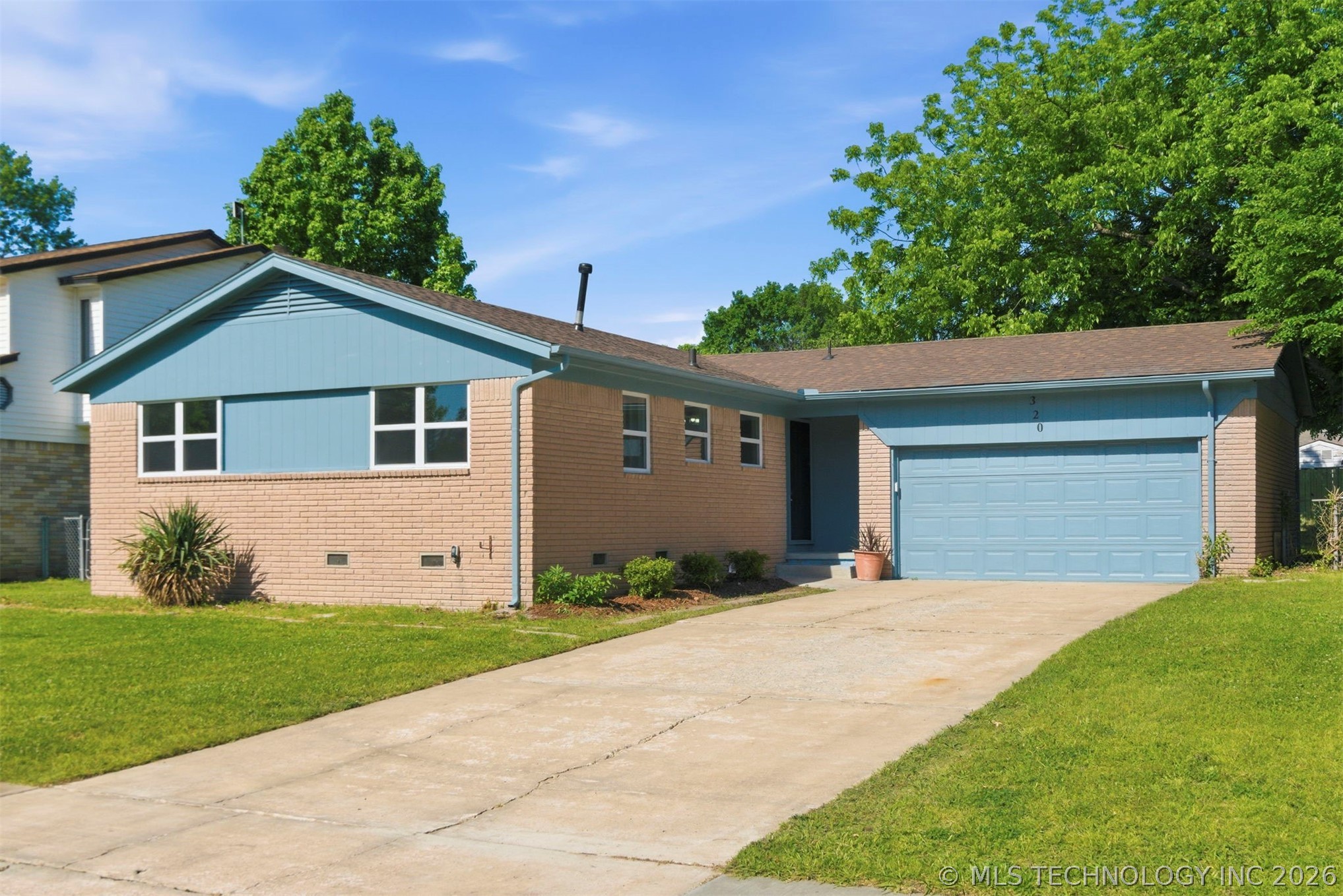 320 N Cedar Street Owasso OK 74055