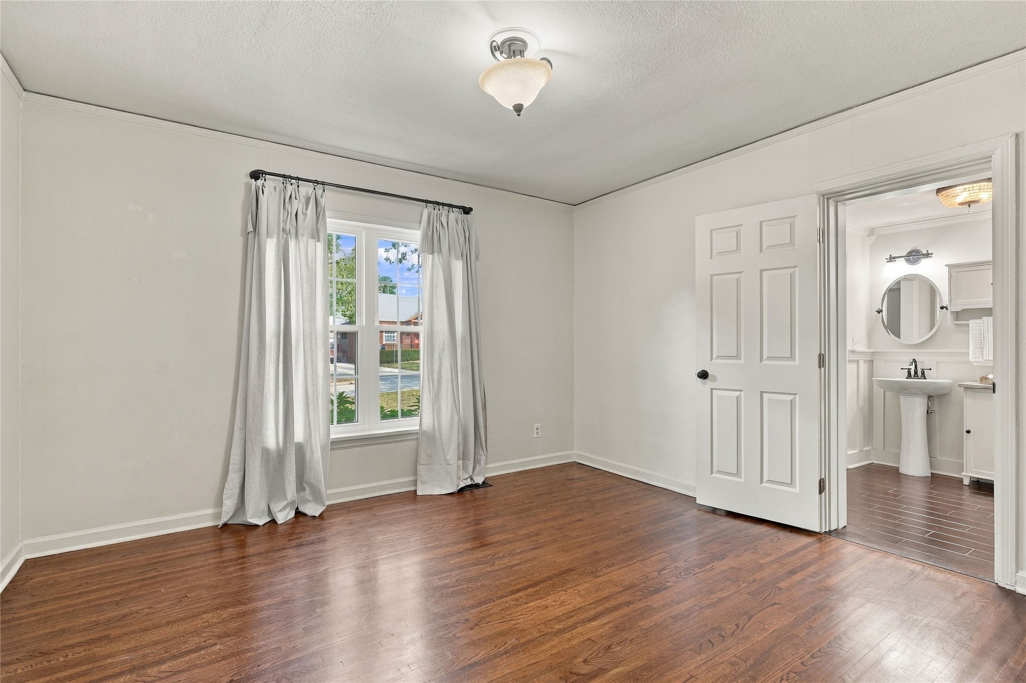 2438 E 19th Street Tulsa OK 74104
