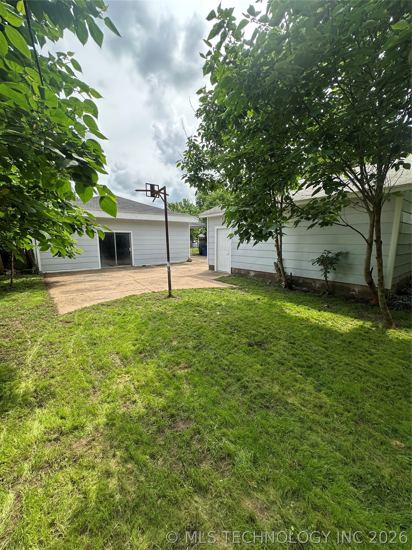 4933 W 2nd Street Tulsa OK 74127